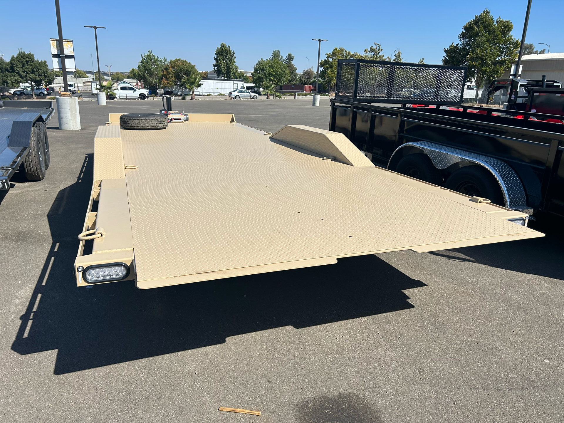 2024 MAXX-D TRAILERS 24x102 14K CHANNEL POWER TILT in Paso Robles, California - Photo 4
