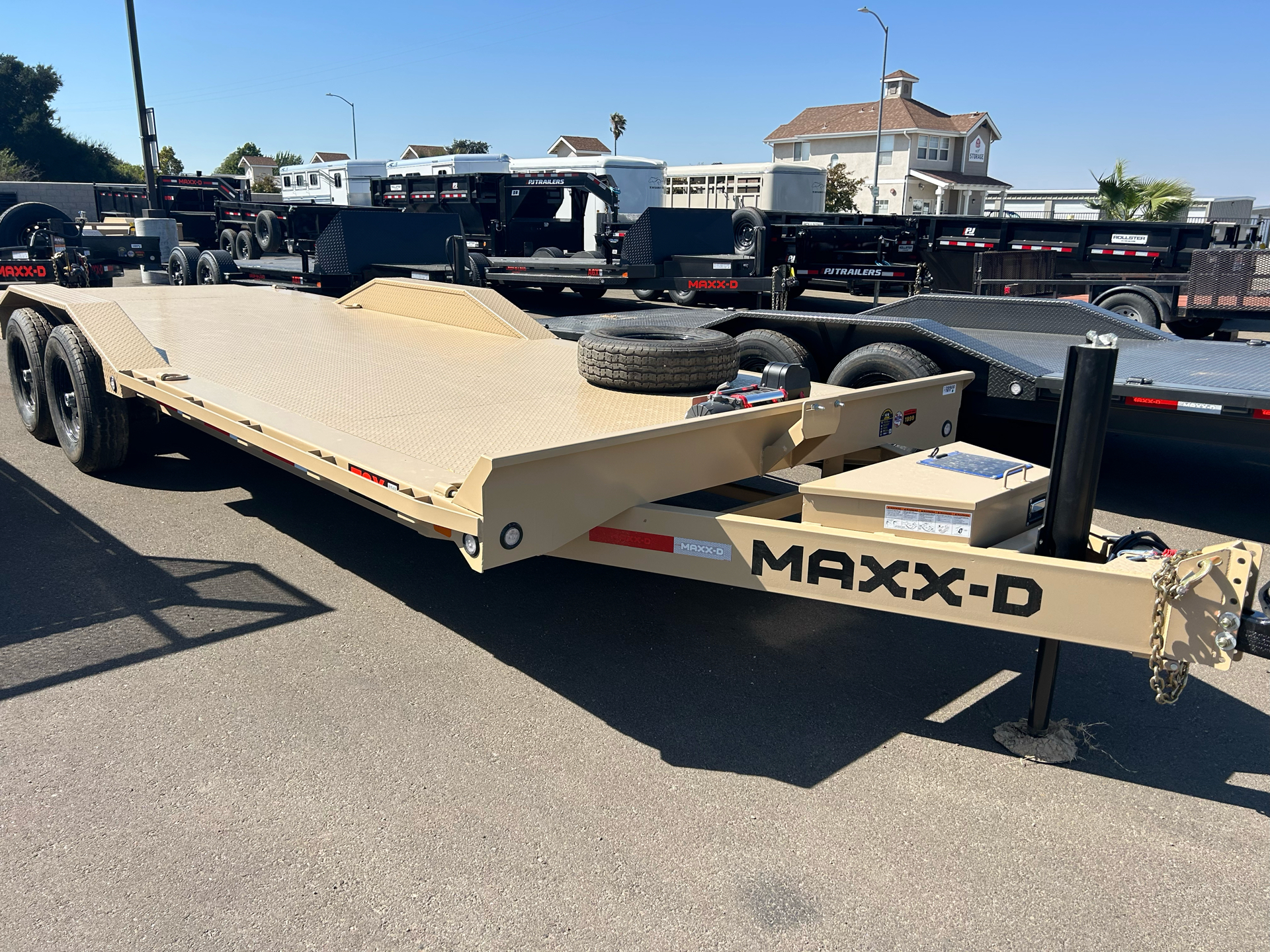 2024 MAXX-D TRAILERS 24x102 14K CHANNEL POWER TILT in Paso Robles, California - Photo 6