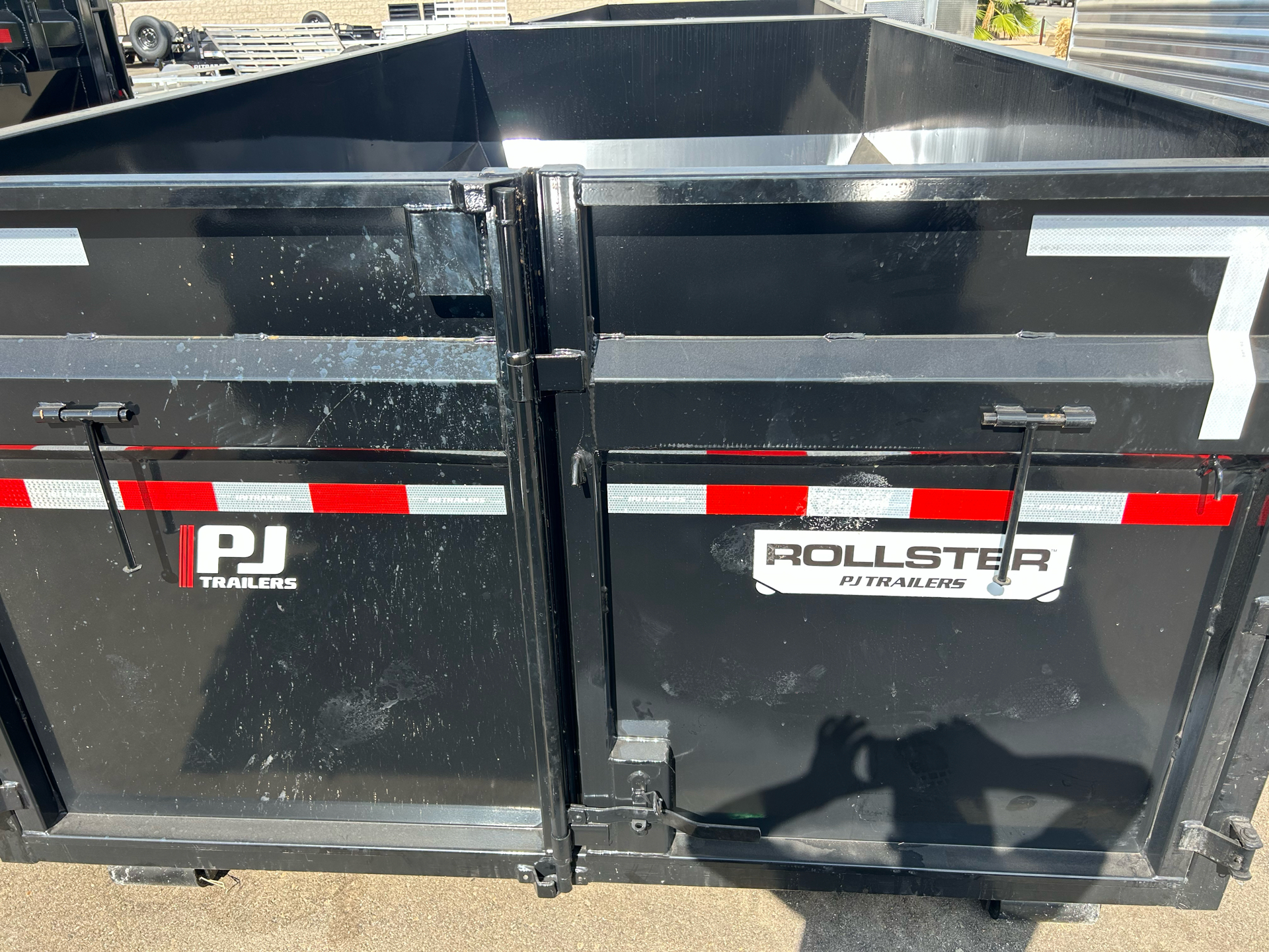 2024 PJ Trailers Dump Bin 14x83 in Paso Robles, California - Photo 2