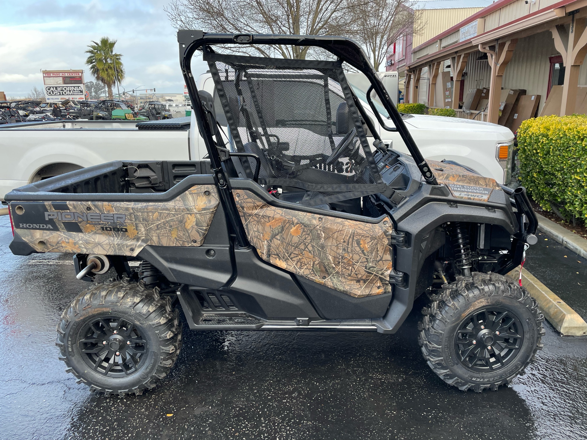 2022 Honda Pioneer 1000 Forest in Paso Robles, California - Photo 1