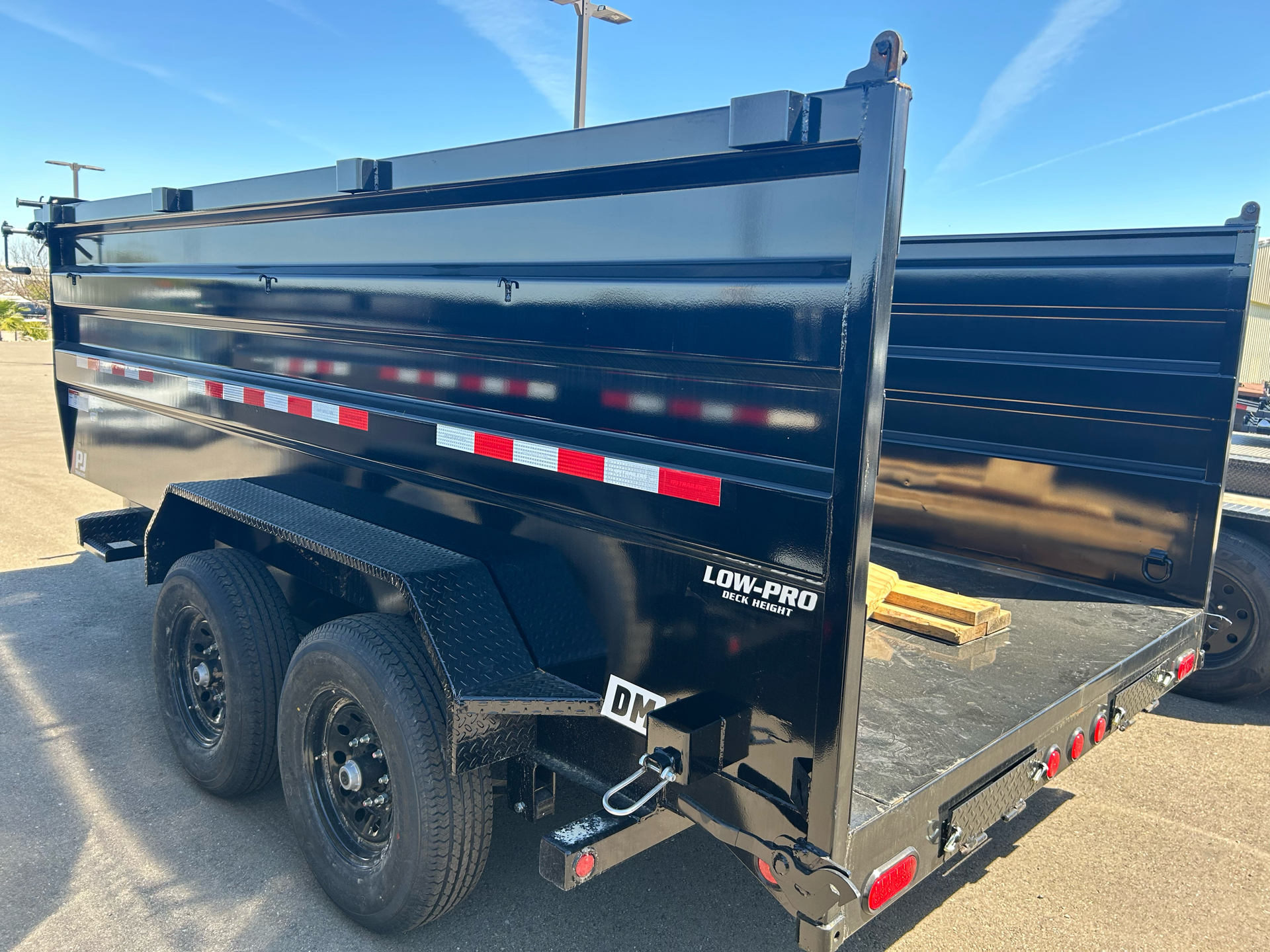 2024 PJ Trailers 14X83 LOW PRO HIGH SIDE DUMP in Paso Robles, California - Photo 3