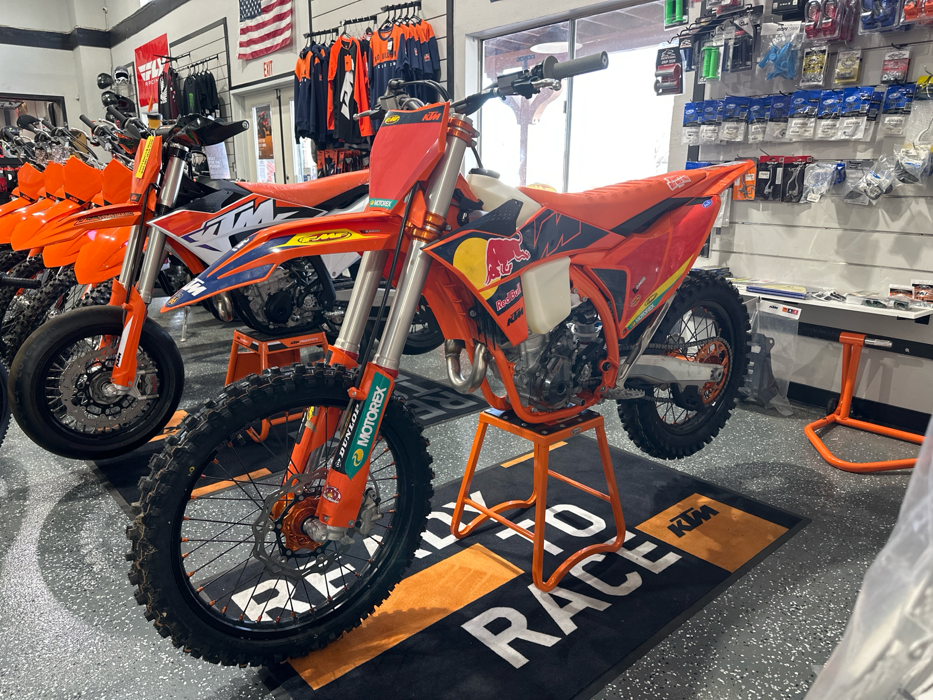 2024 KTM 350 XC-F Factory Edition in Paso Robles, California - Photo 2
