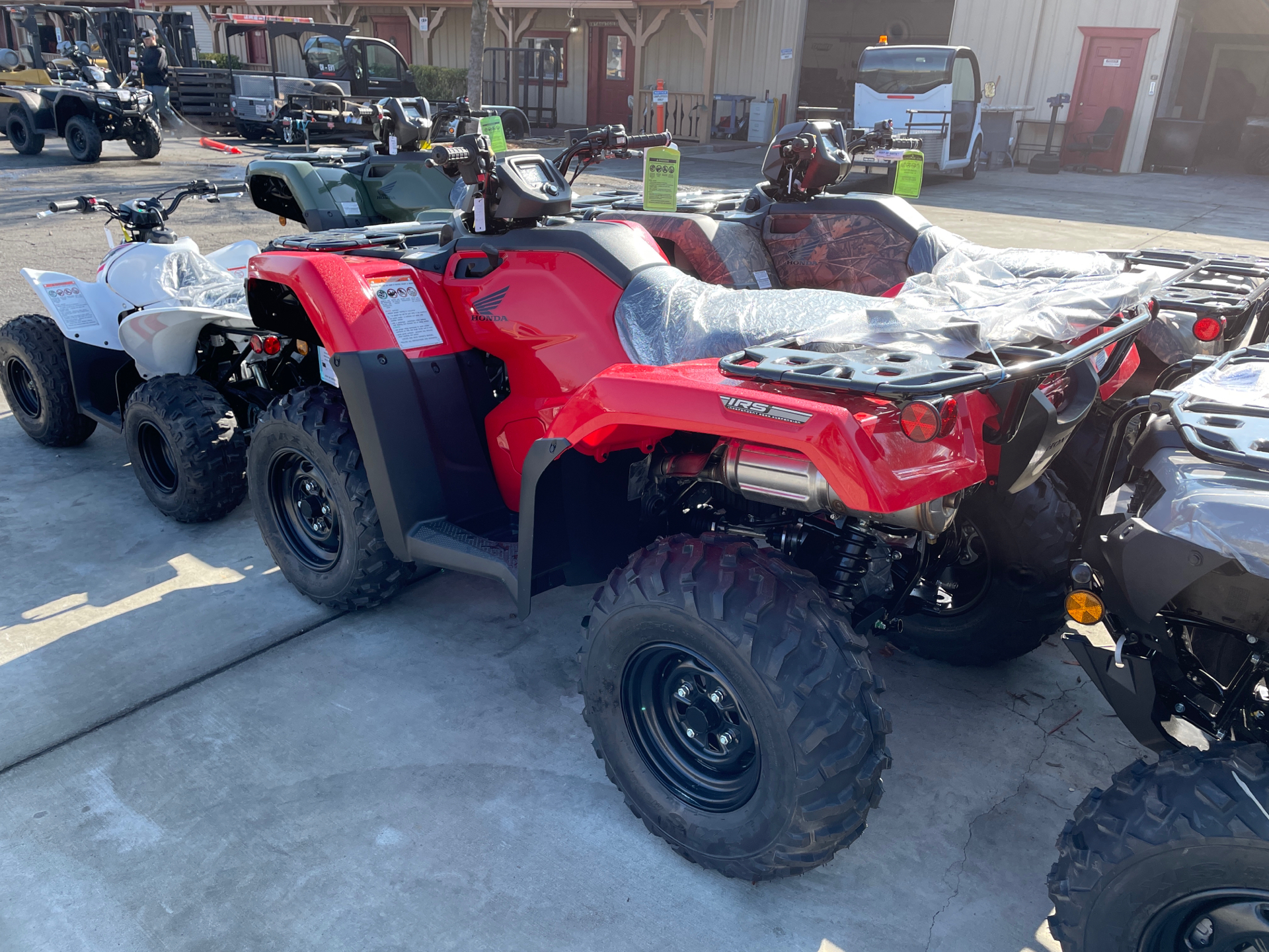 2022 Honda FourTrax Rancher 4x4 Automatic DCT IRS EPS in Paso Robles, California - Photo 2