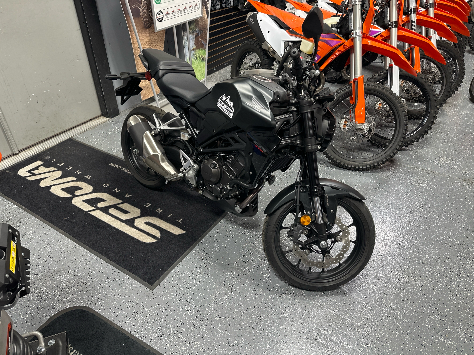 2023 Honda CB300R ABS in Paso Robles, California - Photo 1