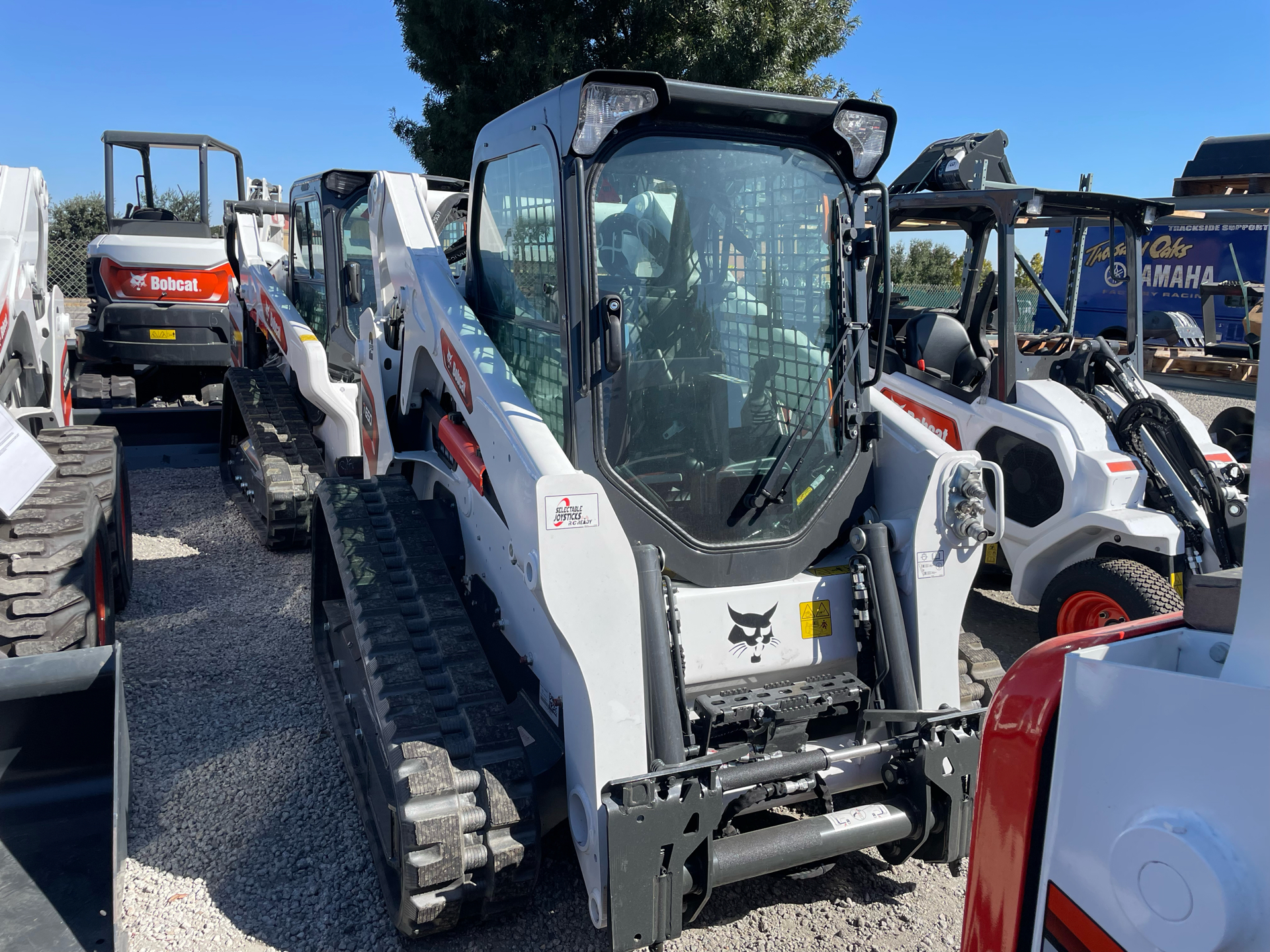 2023 Bobcat T650 in Paso Robles, California - Photo 2