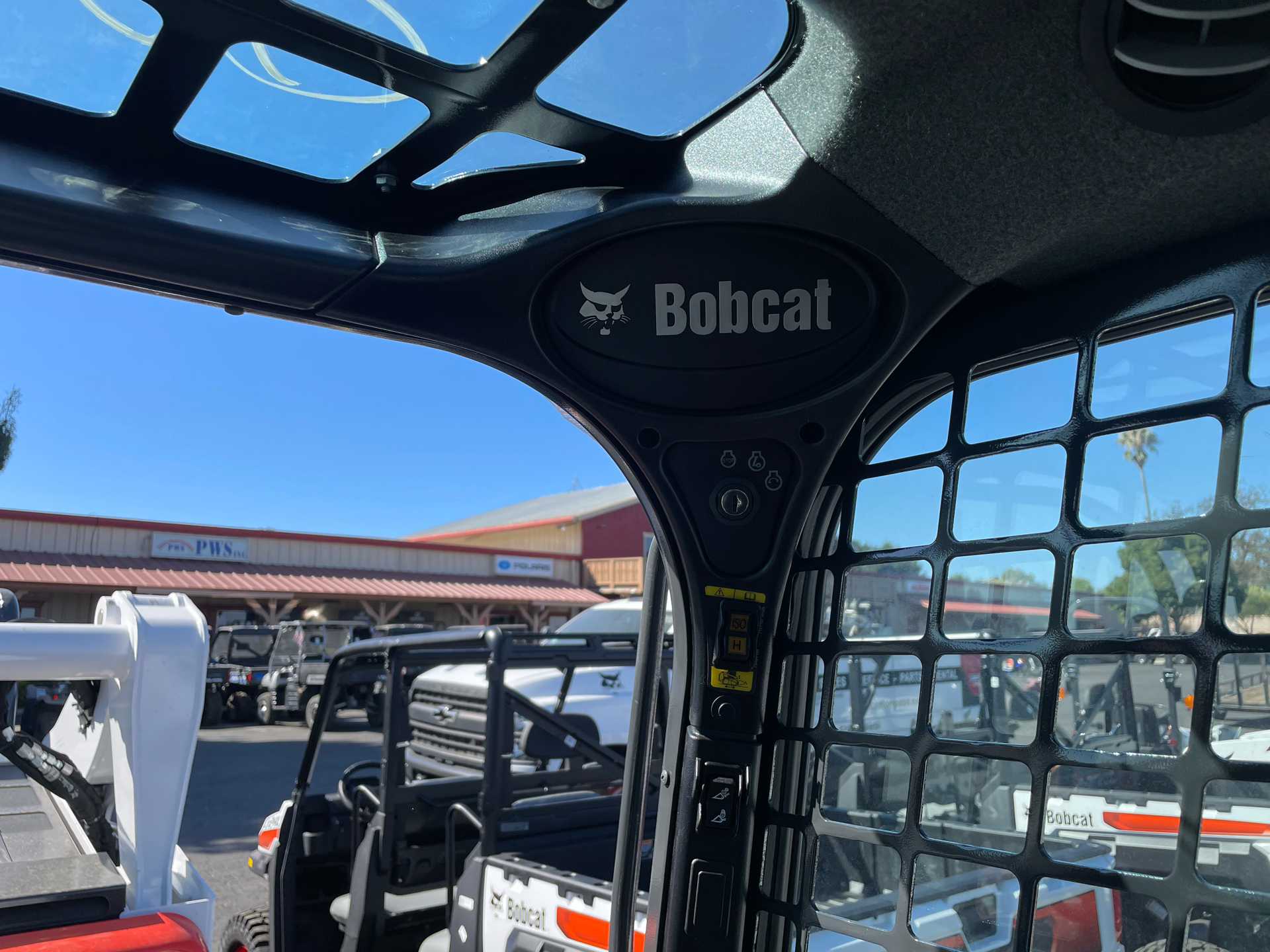 2023 Bobcat T650 in Paso Robles, California - Photo 6