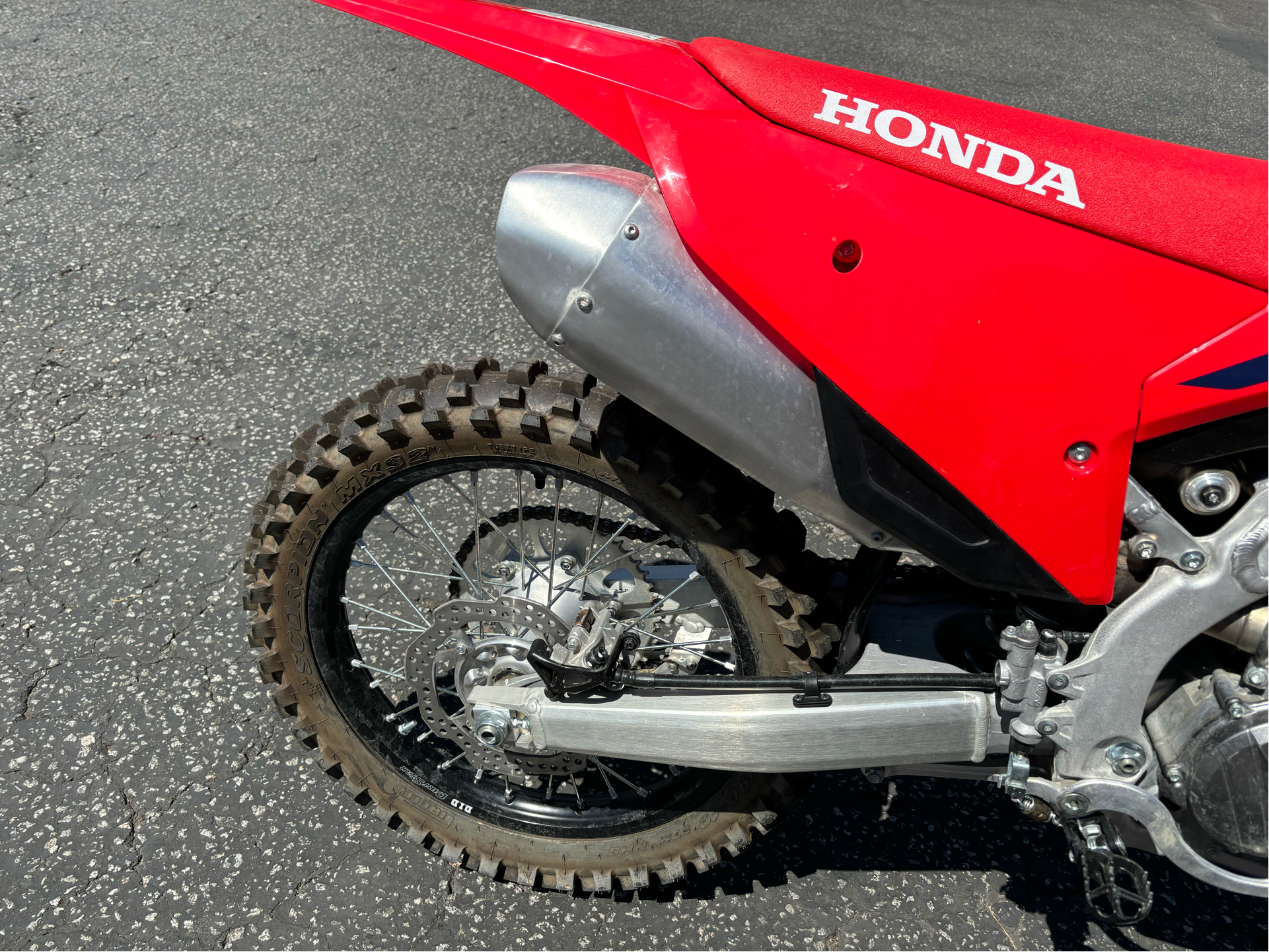 2023 Honda CRF250R in Paso Robles, California - Photo 5