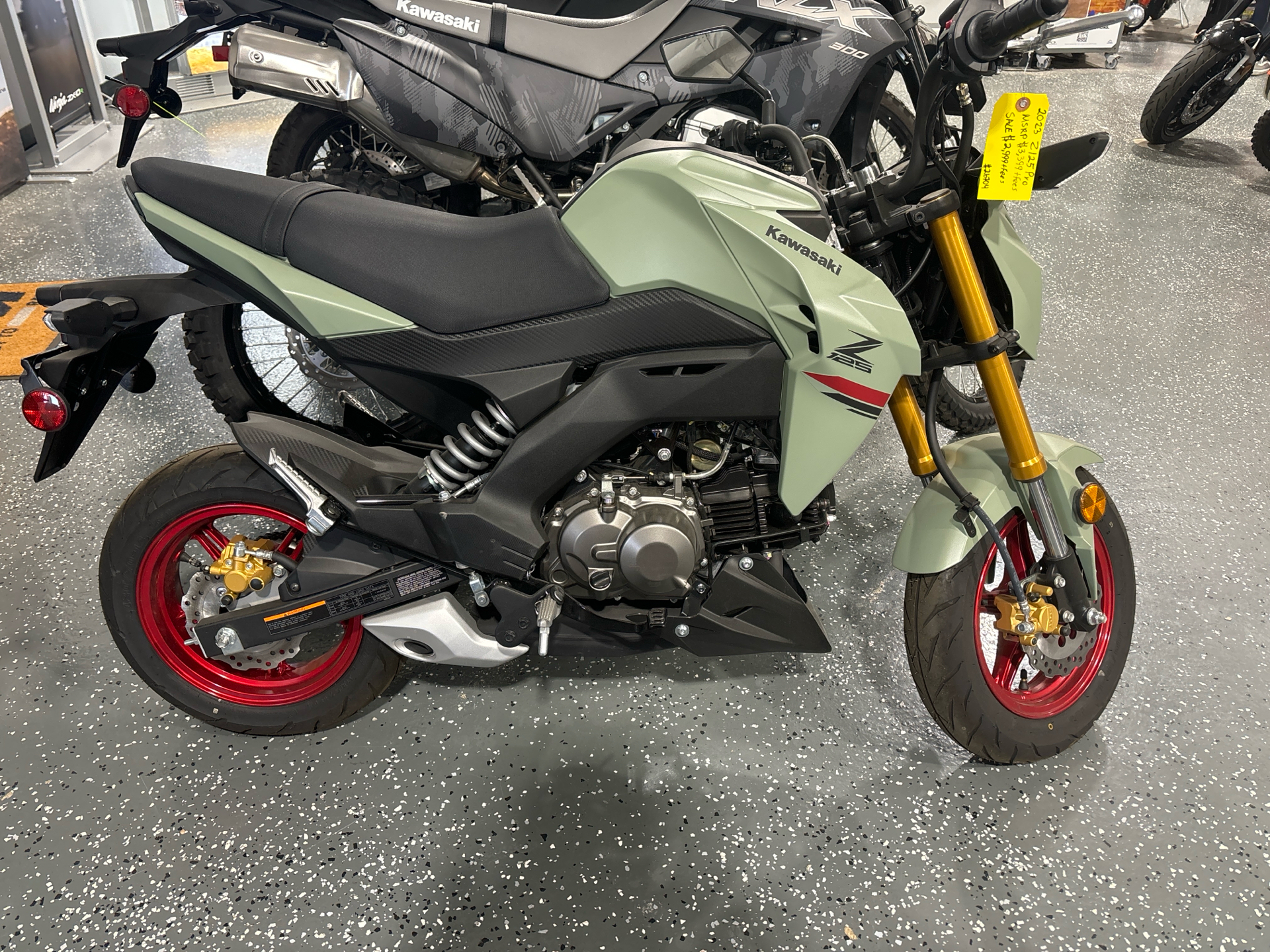 2023 Kawasaki Z125 Pro in Paso Robles, California - Photo 2