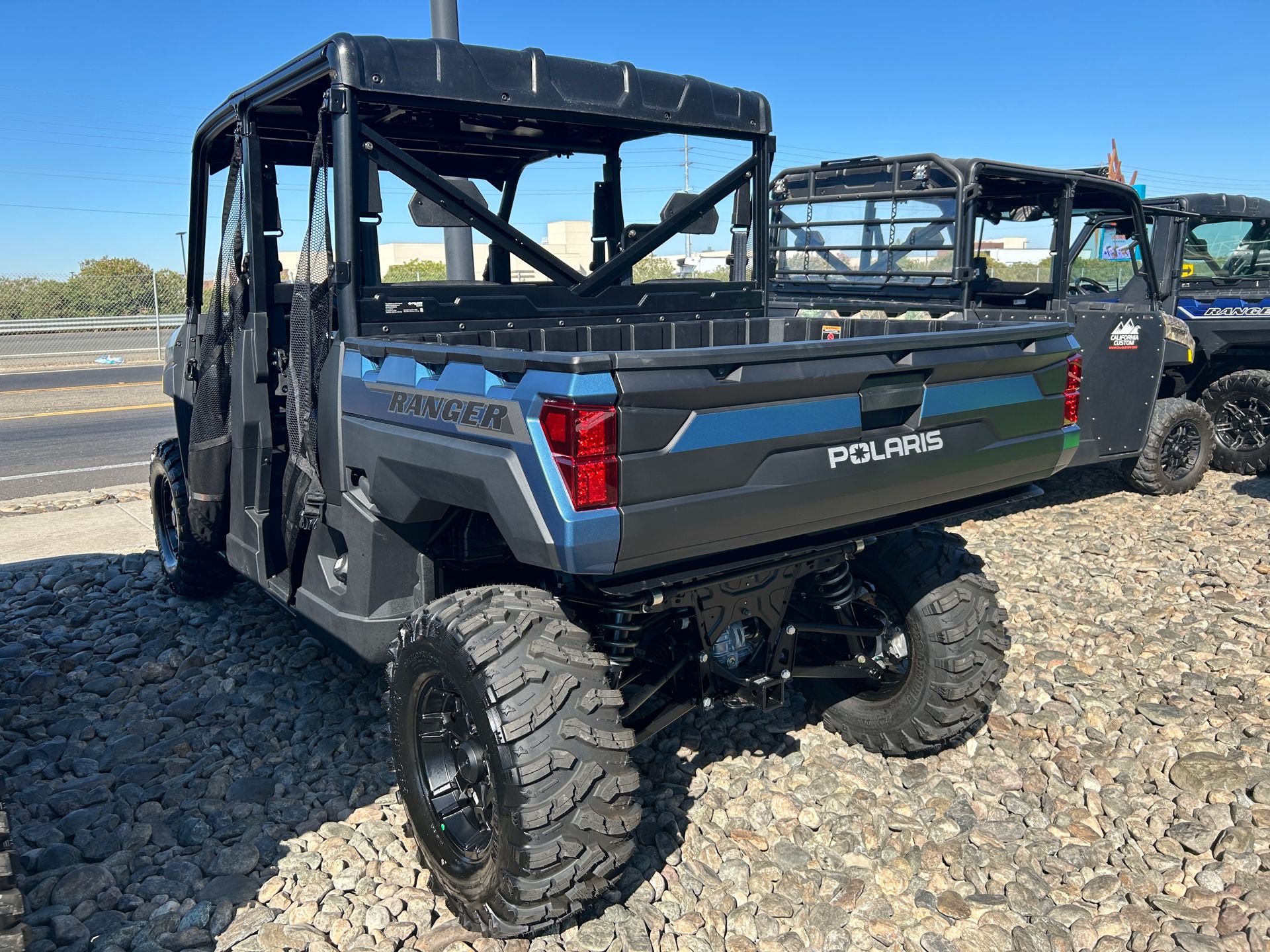 2025 Polaris Ranger Crew XP 1000 Premium in Paso Robles, California - Photo 2