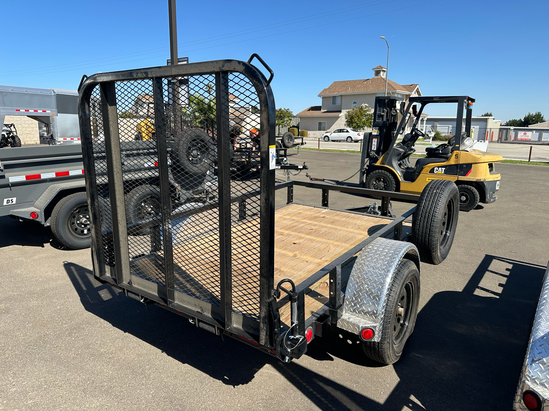 2024 PJ Trailers 5X8 SA CHANNEL UTILITY in Paso Robles, California - Photo 3