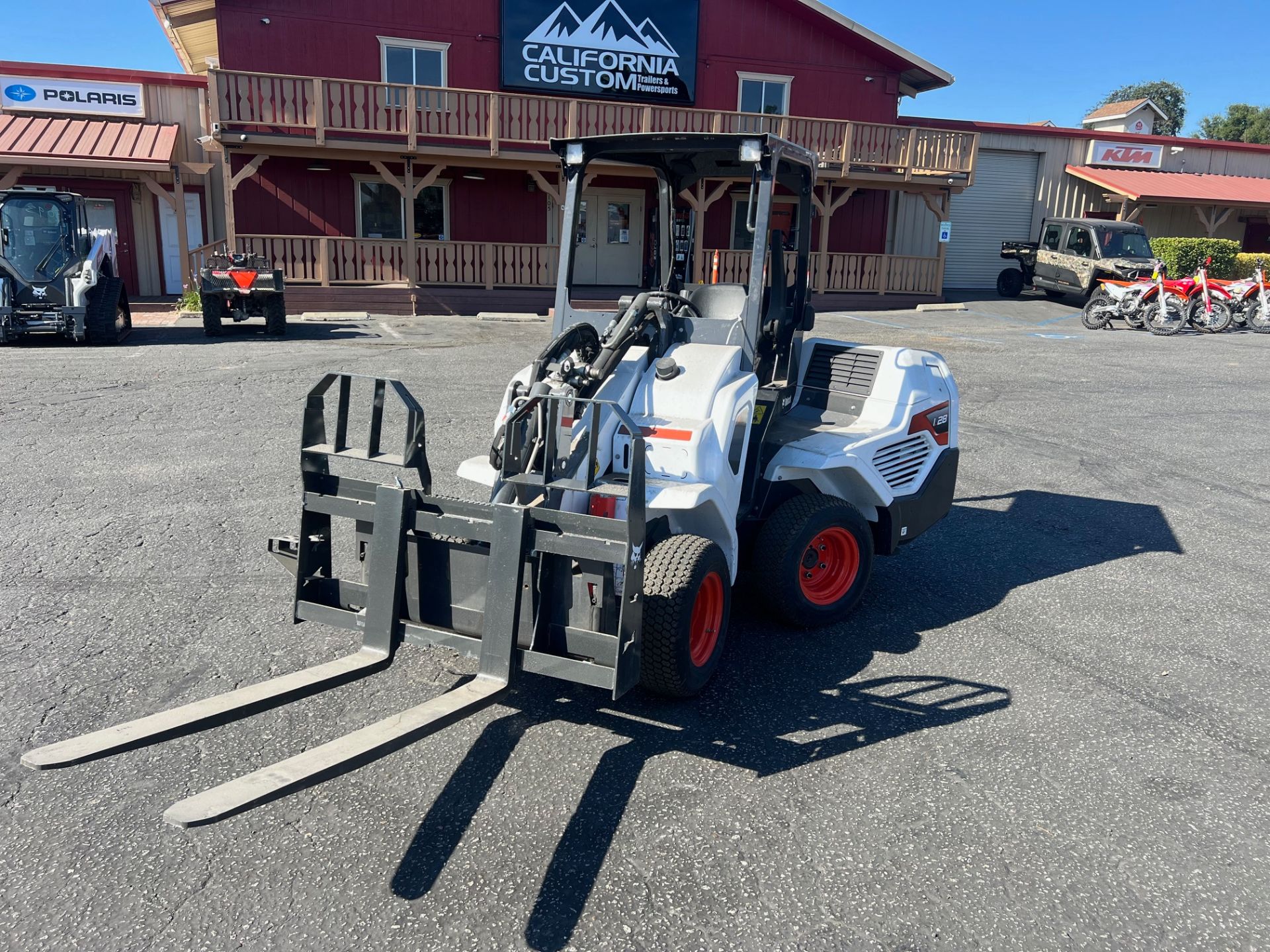 2023 Bobcat L28 Small Articulated Loader in Paso Robles, California - Photo 2