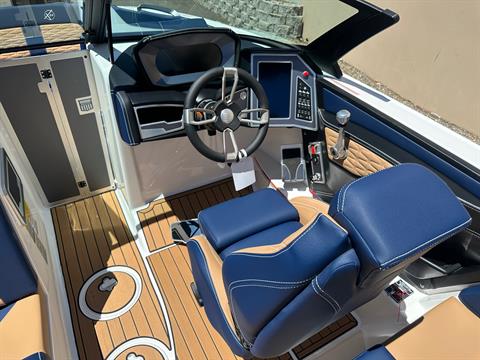 2024 Mastercraft X24 in Elk Grove, California - Photo 12