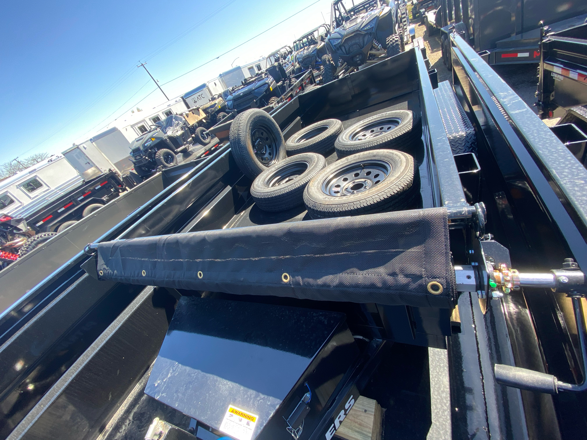 2023 PJ Trailers 60 in. Utility Dump (D5) 10 ft. in Elk Grove, California - Photo 2