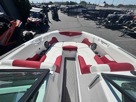 2022 Mastercraft XT24 in Elk Grove, California - Photo 16