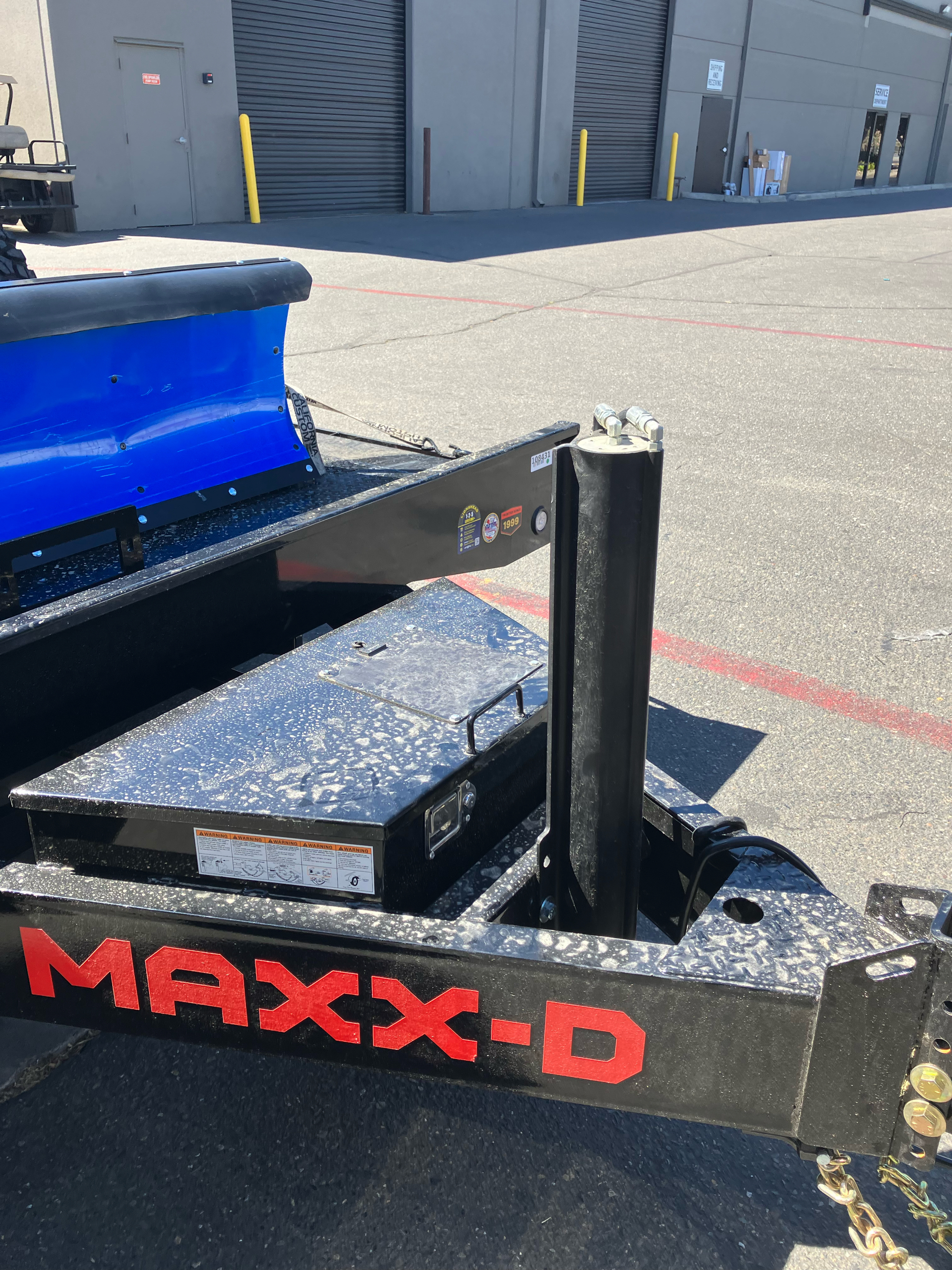 2023 MAXX-D TRAILERS 8.5X24 14k Channel Power Tilt T6X in Elk Grove, California - Photo 2