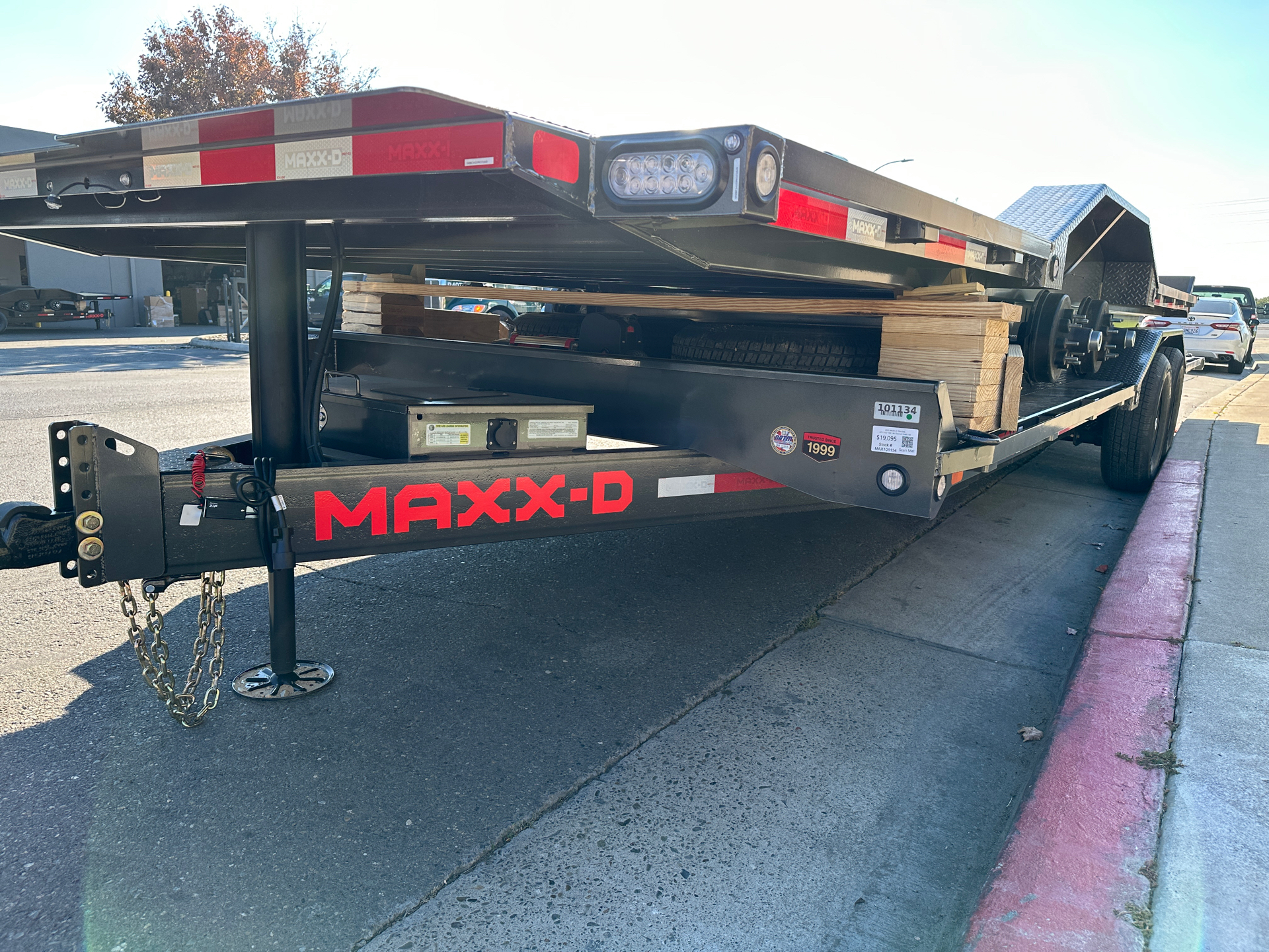 2023 MAXX-D TRAILERS 24' X 102" T6X 14k Channel Power Tilt in Elk Grove, California - Photo 1