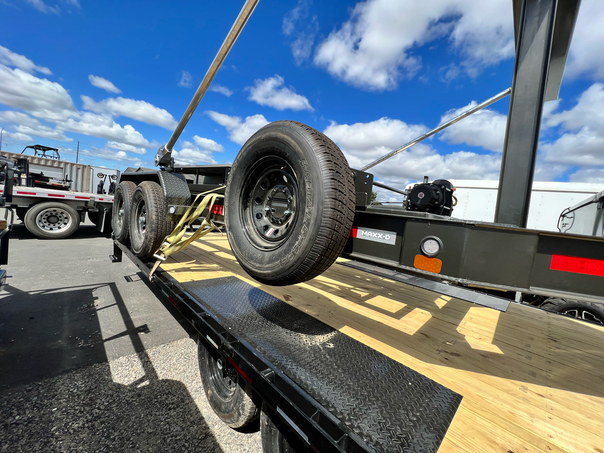 2022 MAXXD TRAILERS 14'X83" 14K BUMPER PULL ROLL OFF TRAILER ONLY in Elk Grove, California - Photo 4