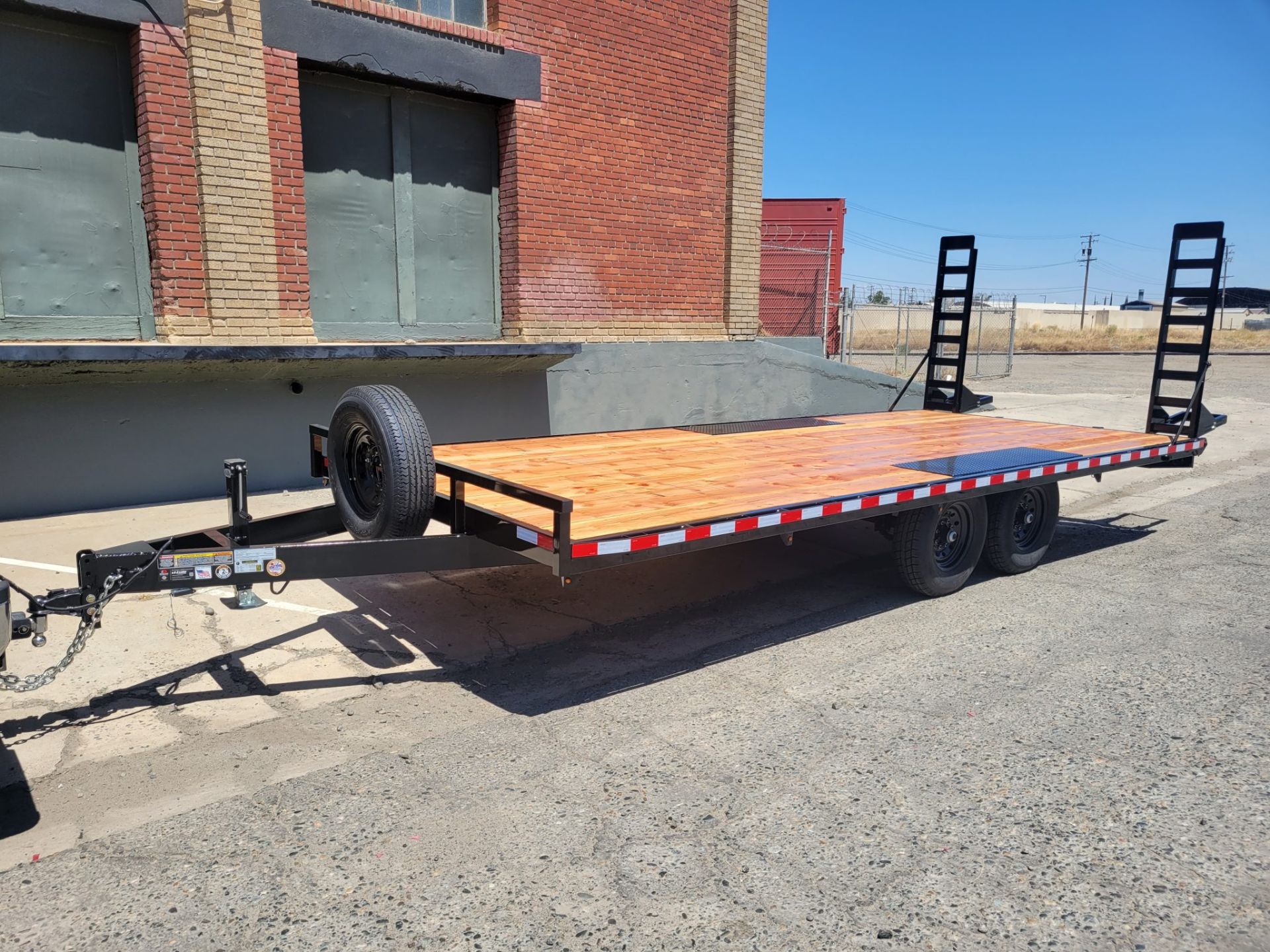 2023 Iron Panther Trailers ET243 8.5C20 14K DECK OVER in Elk Grove, California