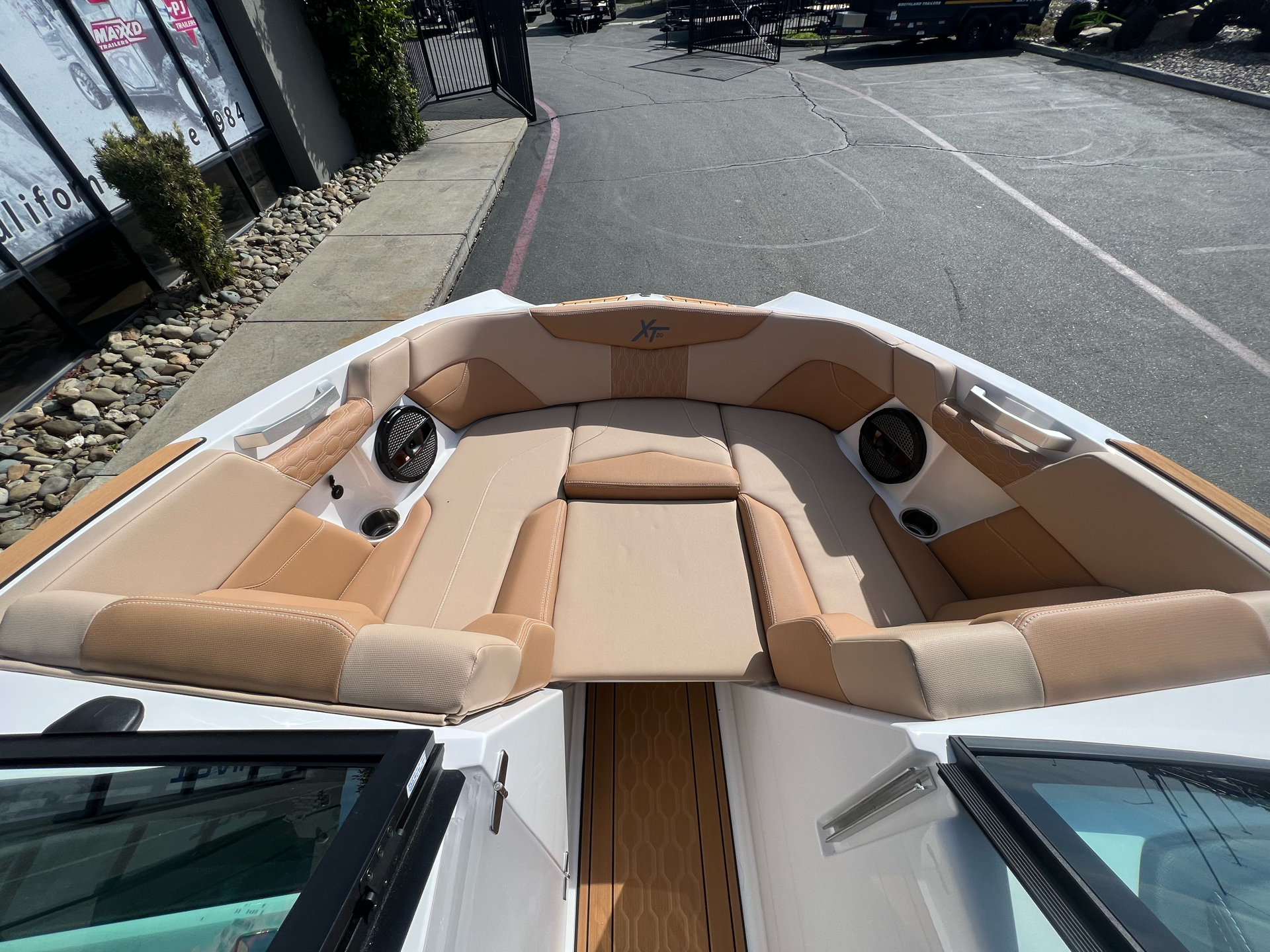 2024 Mastercraft XT20 in Elk Grove, California - Photo 19