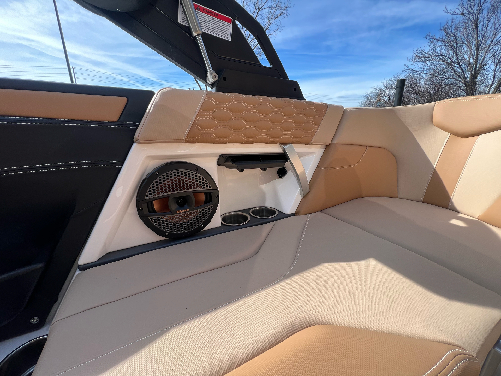 2024 Mastercraft XT20 in Elk Grove, California - Photo 13