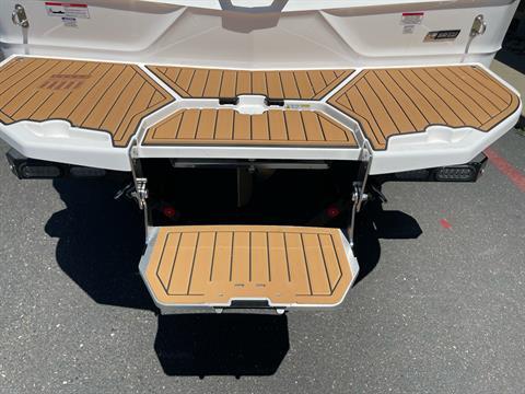 2024 Mastercraft XT23 in Elk Grove, California - Photo 9