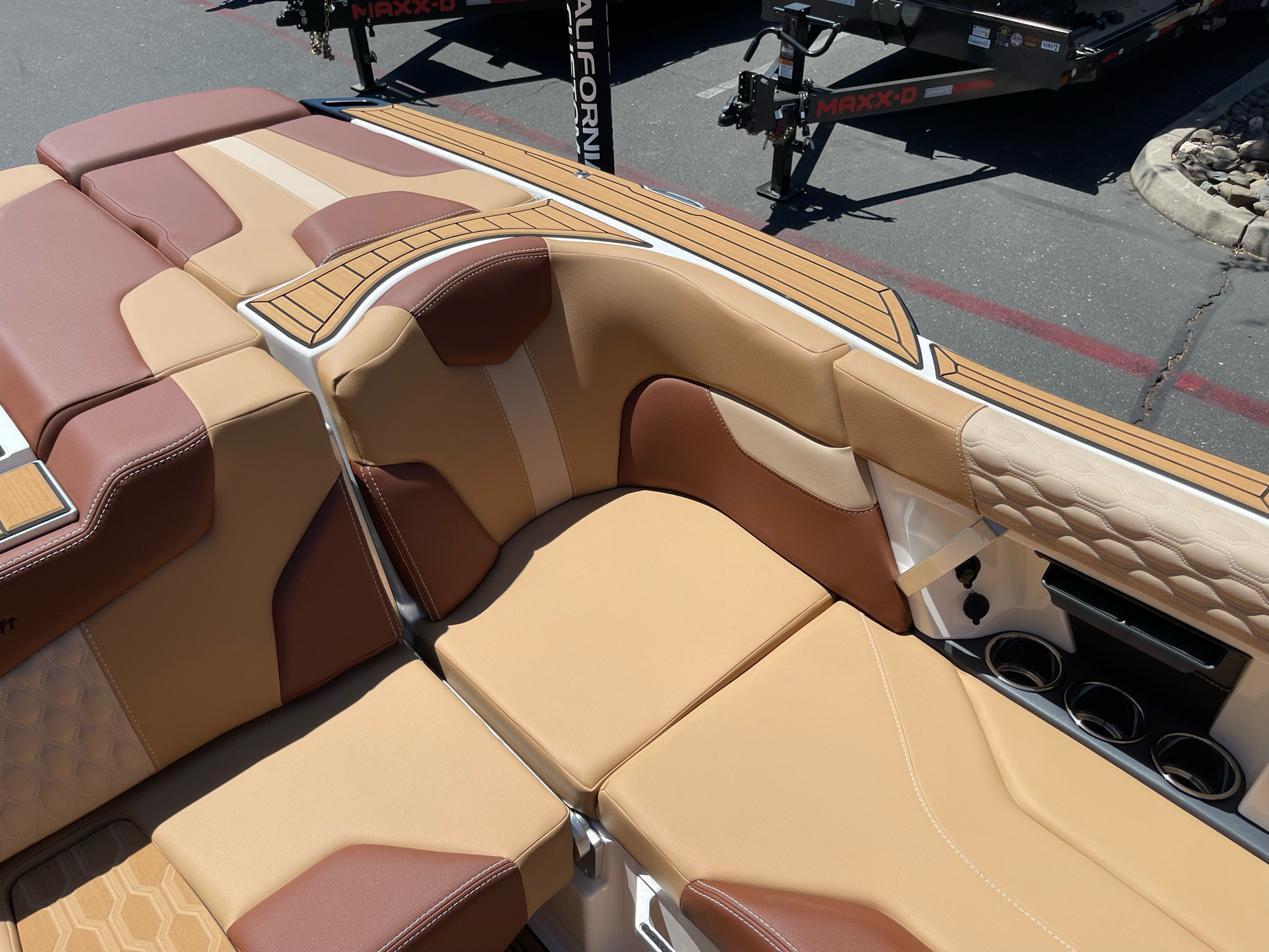 2024 Mastercraft XT23 in Elk Grove, California - Photo 17