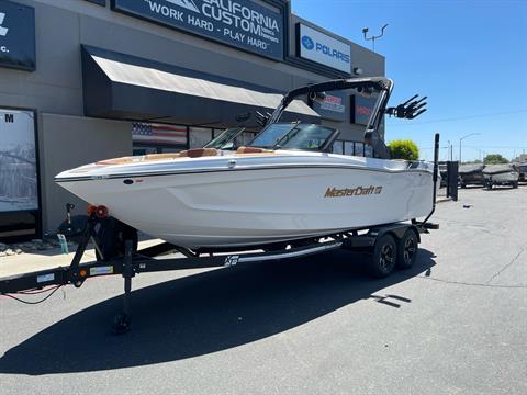 2024 Mastercraft XT23 in Elk Grove, California - Photo 2