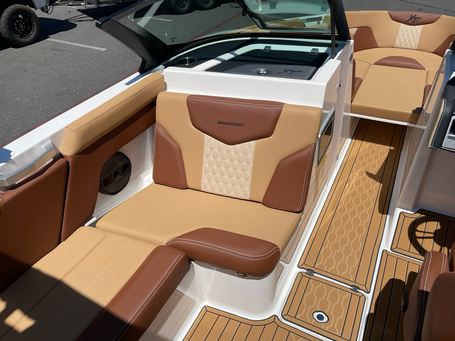 2024 Mastercraft XT23 in Elk Grove, California - Photo 15