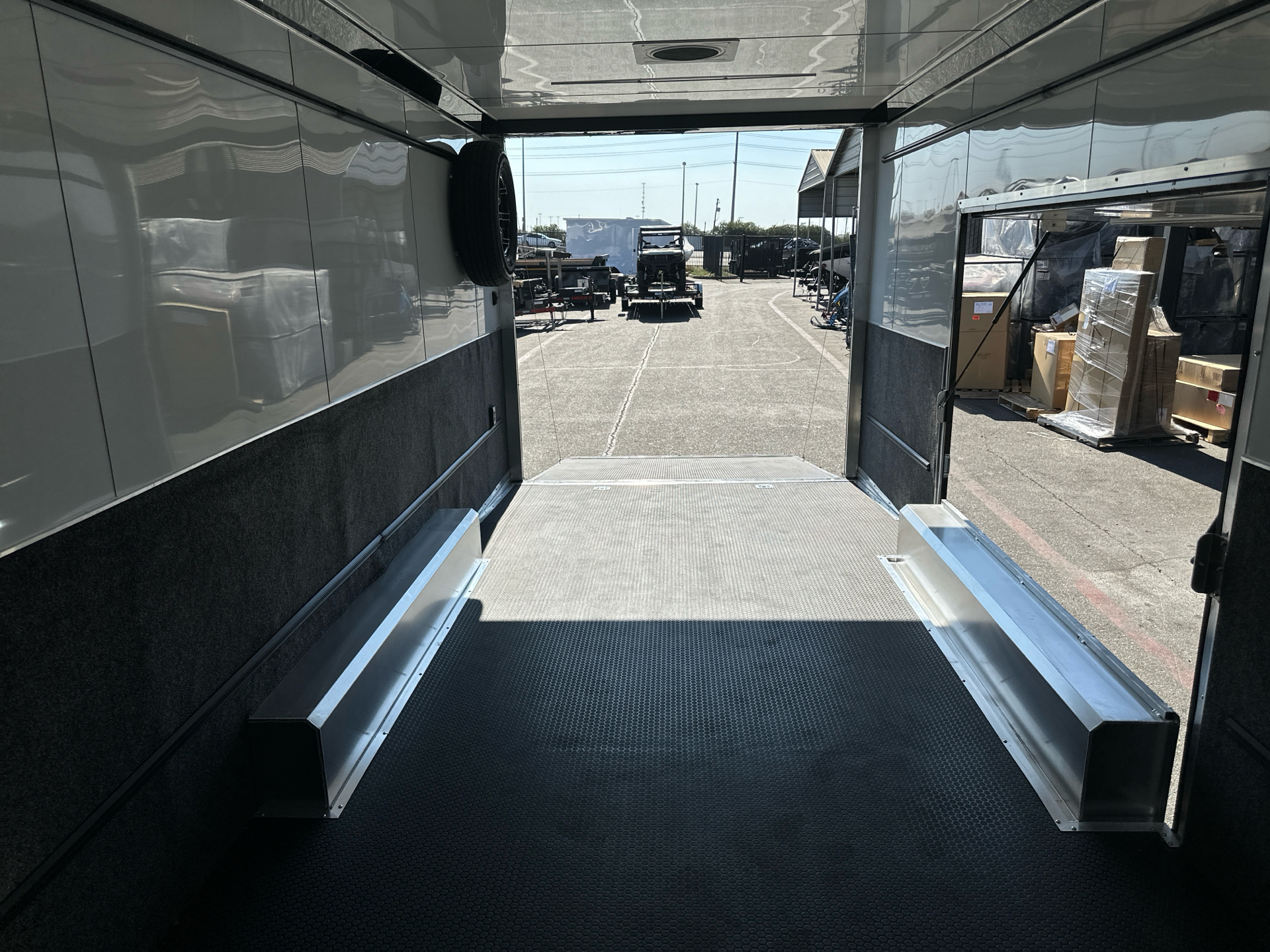 2025 ATC 8.5x24 ROM 550 Aluminum Enclosed Car Trailer in Elk Grove, California - Photo 19