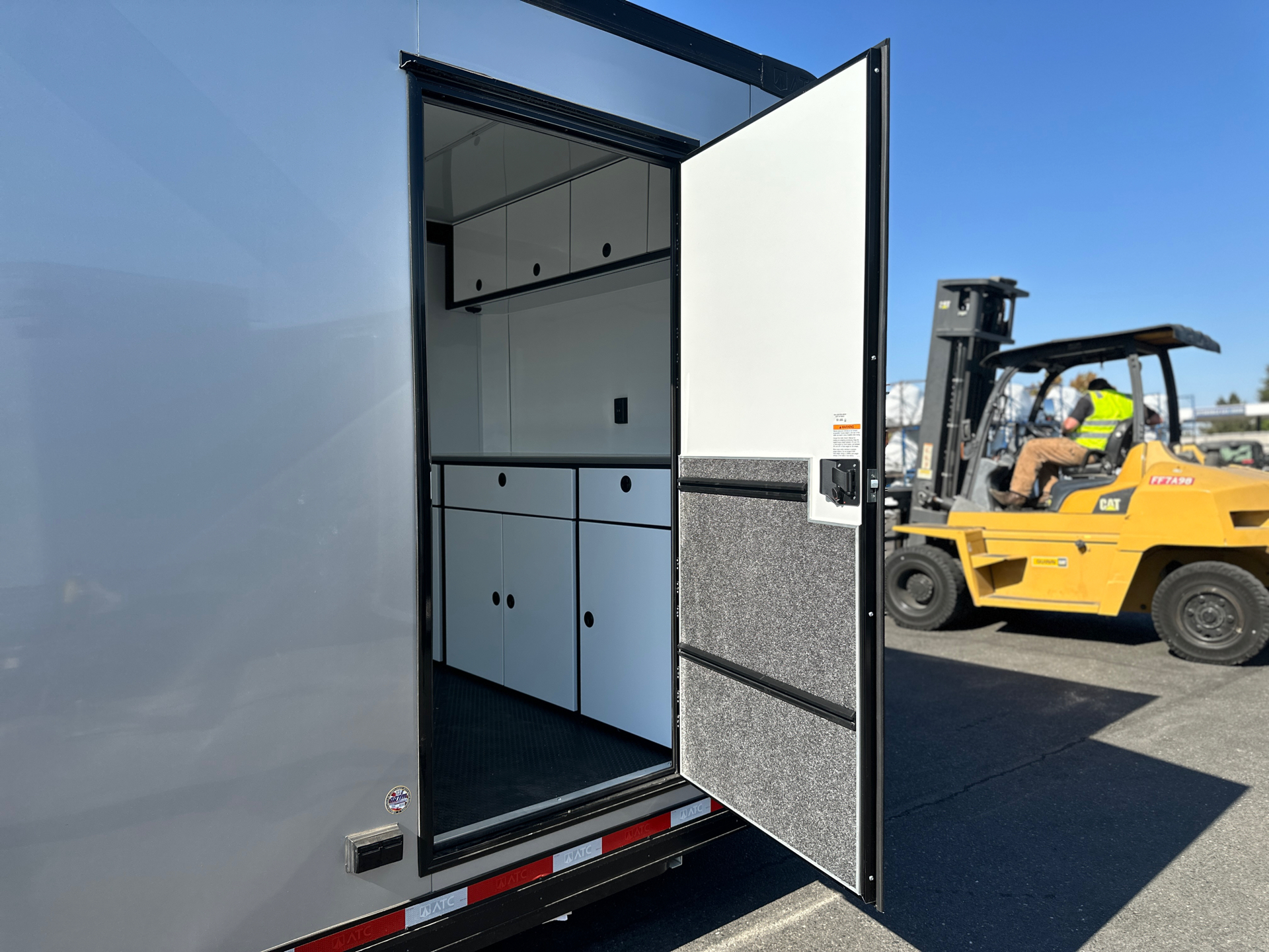 2025 ATC 8.5x24 ROM 550 Aluminum Enclosed Car Trailer in Elk Grove, California - Photo 20