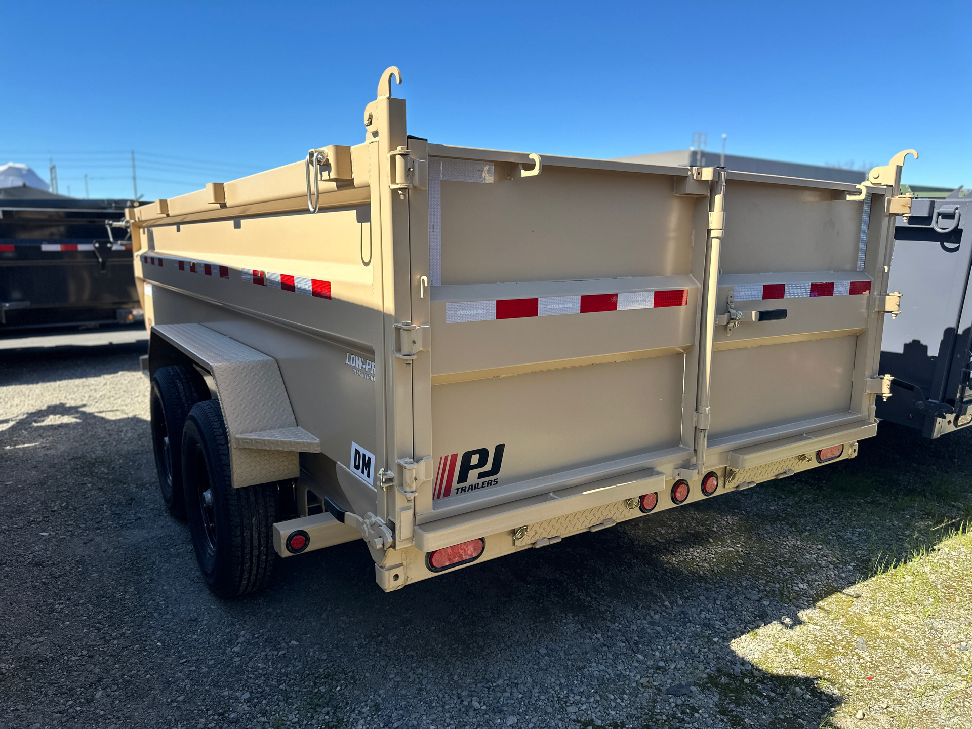 2024 PJ Trailers 7X14X3 Low-Pro High Side Dump (DM) 14k in Elk Grove, California - Photo 3