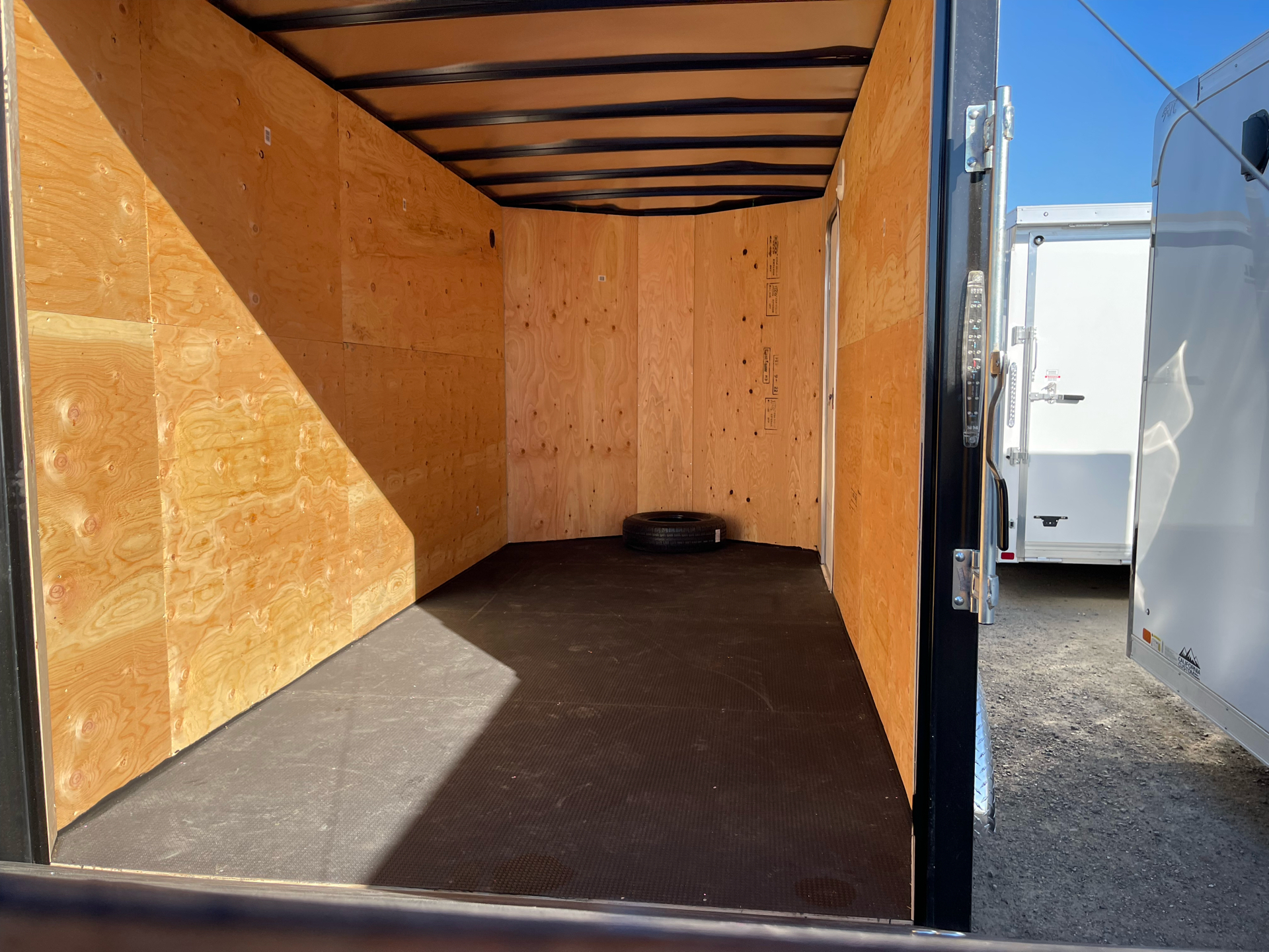 2022 SOUTHLAND TRAILER CORP 7x16 Royal Cargo Trailer in Elk Grove, California - Photo 6