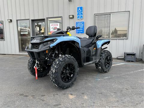 2025 Can-Am Outlander MAX XT 700 in Acampo, California - Photo 2