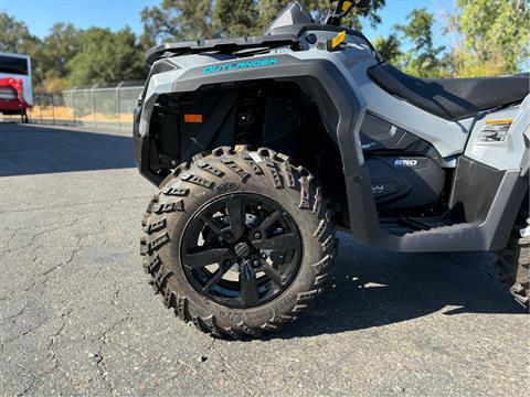 2024 Can-Am Outlander DPS 850 in Acampo, California - Photo 3