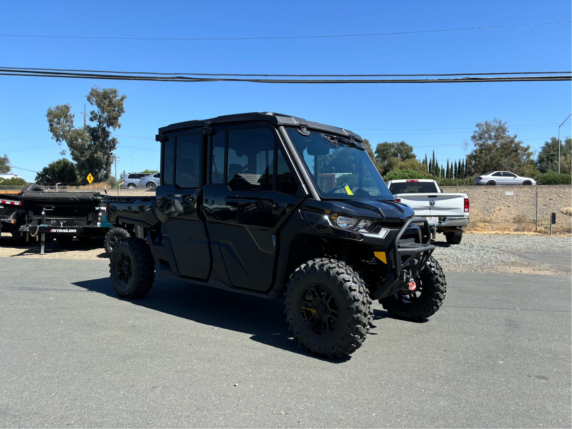 2025 Can-Am Defender MAX Lone Star CAB in Acampo, California - Photo 8