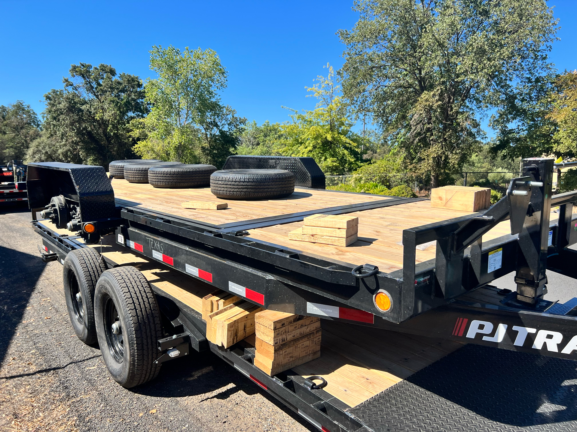 2023 PJ Trailers 6 in. Channel Equipment Tilt (T6) 20 ft. in Acampo, California - Photo 3