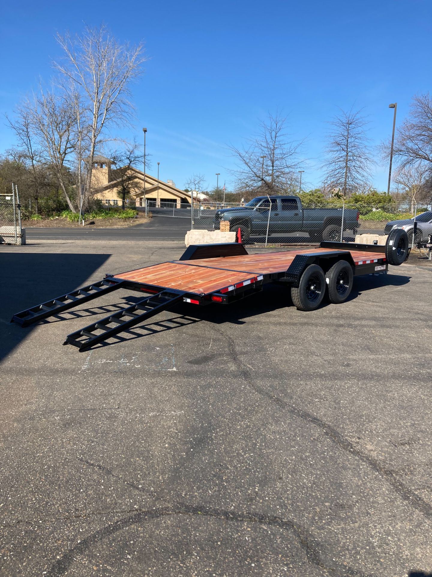 2023 Iron Panther Trailers 7' x 20' 10K DOVETAIL in Acampo, California - Photo 3