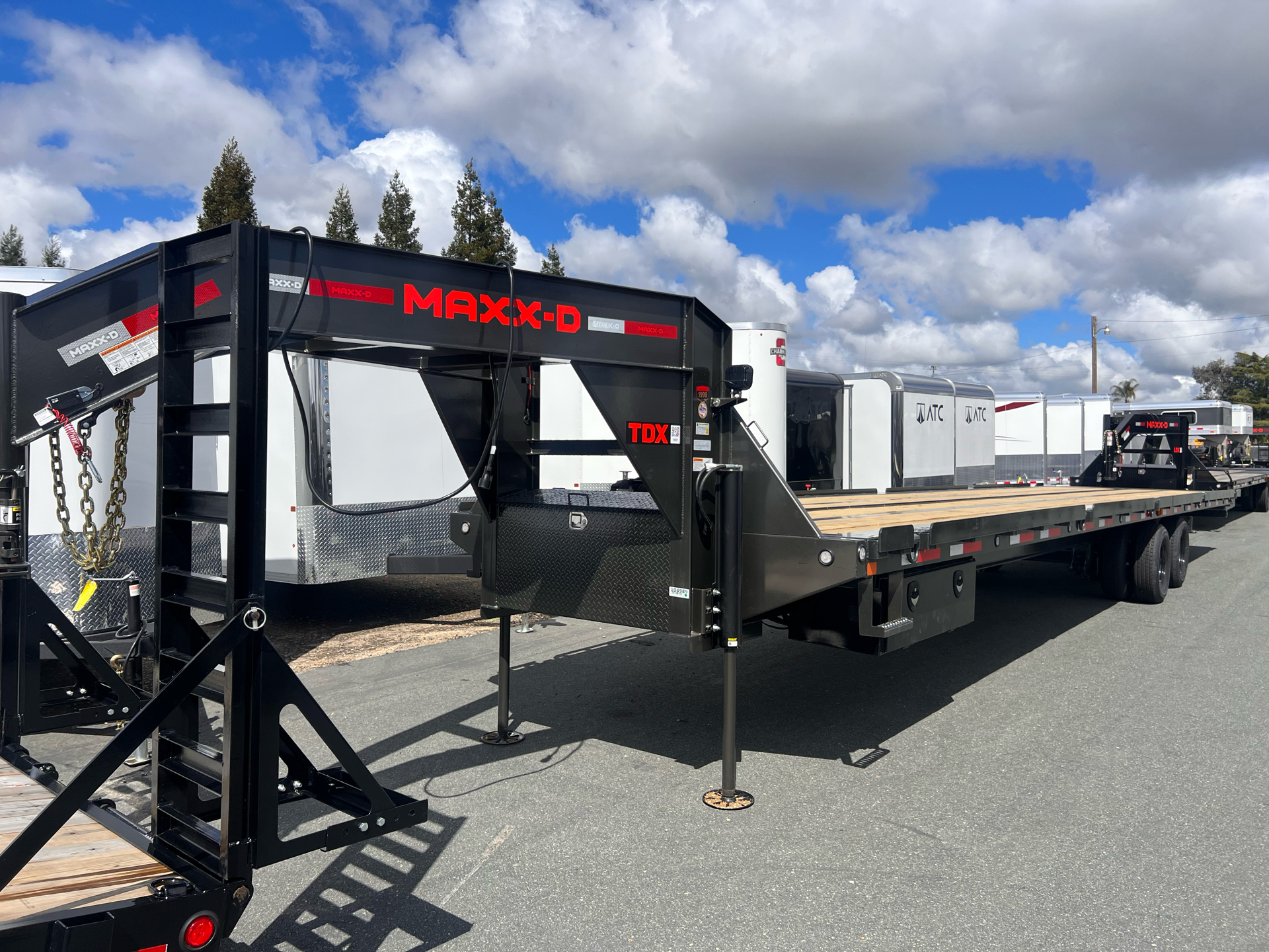 2023 MAXX-D Trailers 40' x 102" Tandem Dual Tilt Flatbed in Acampo, California - Photo 2