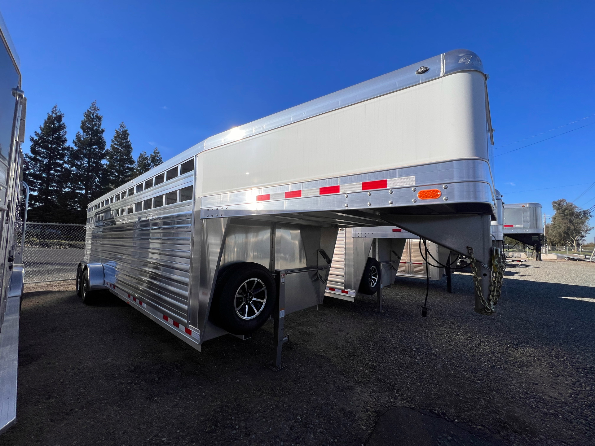 2023 4-Star Trailers 24' RUNABOUT STOCK GN in Acampo, California - Photo 2