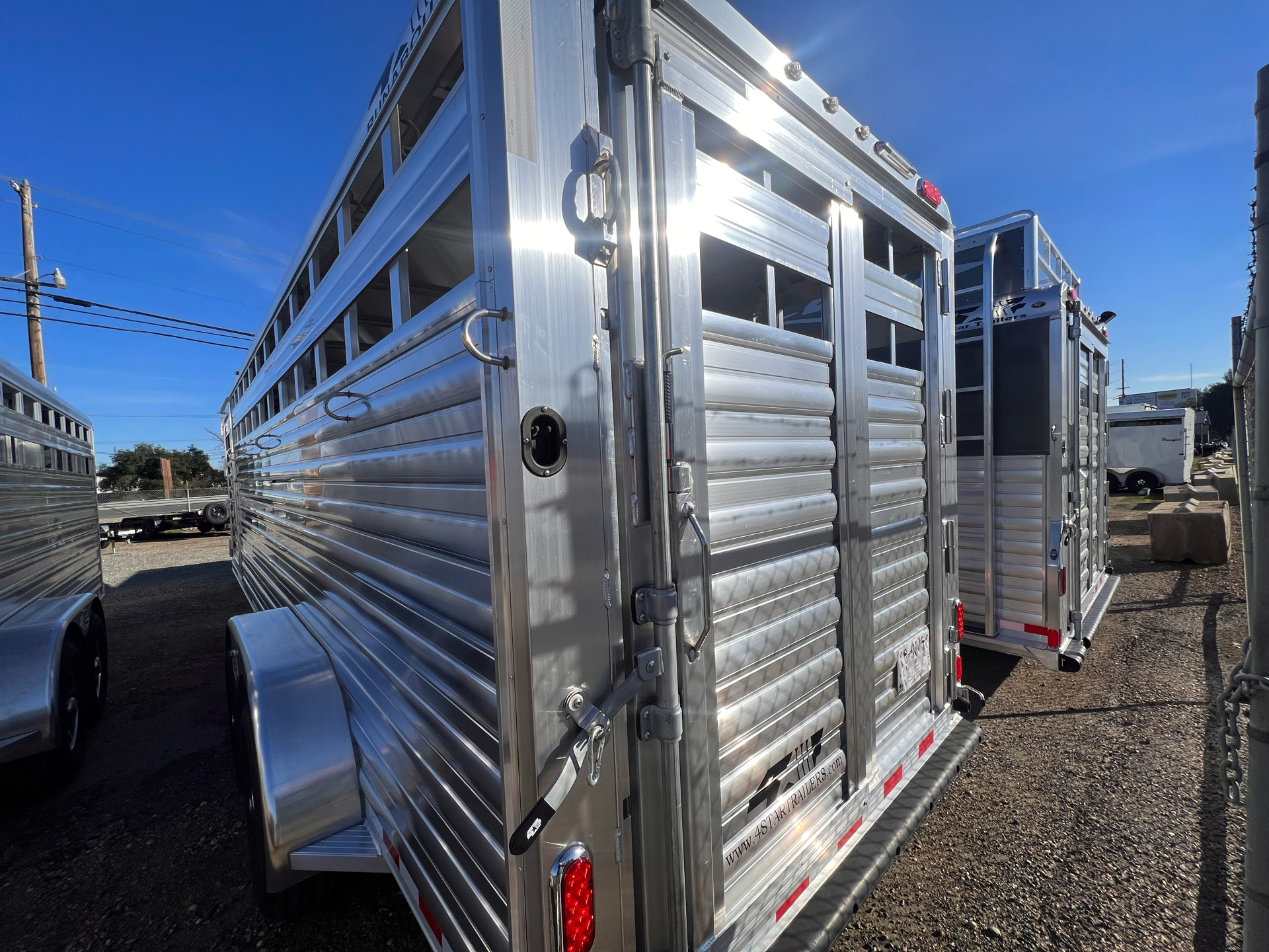 2023 4-Star Trailers 24' RUNABOUT STOCK GN in Acampo, California - Photo 8