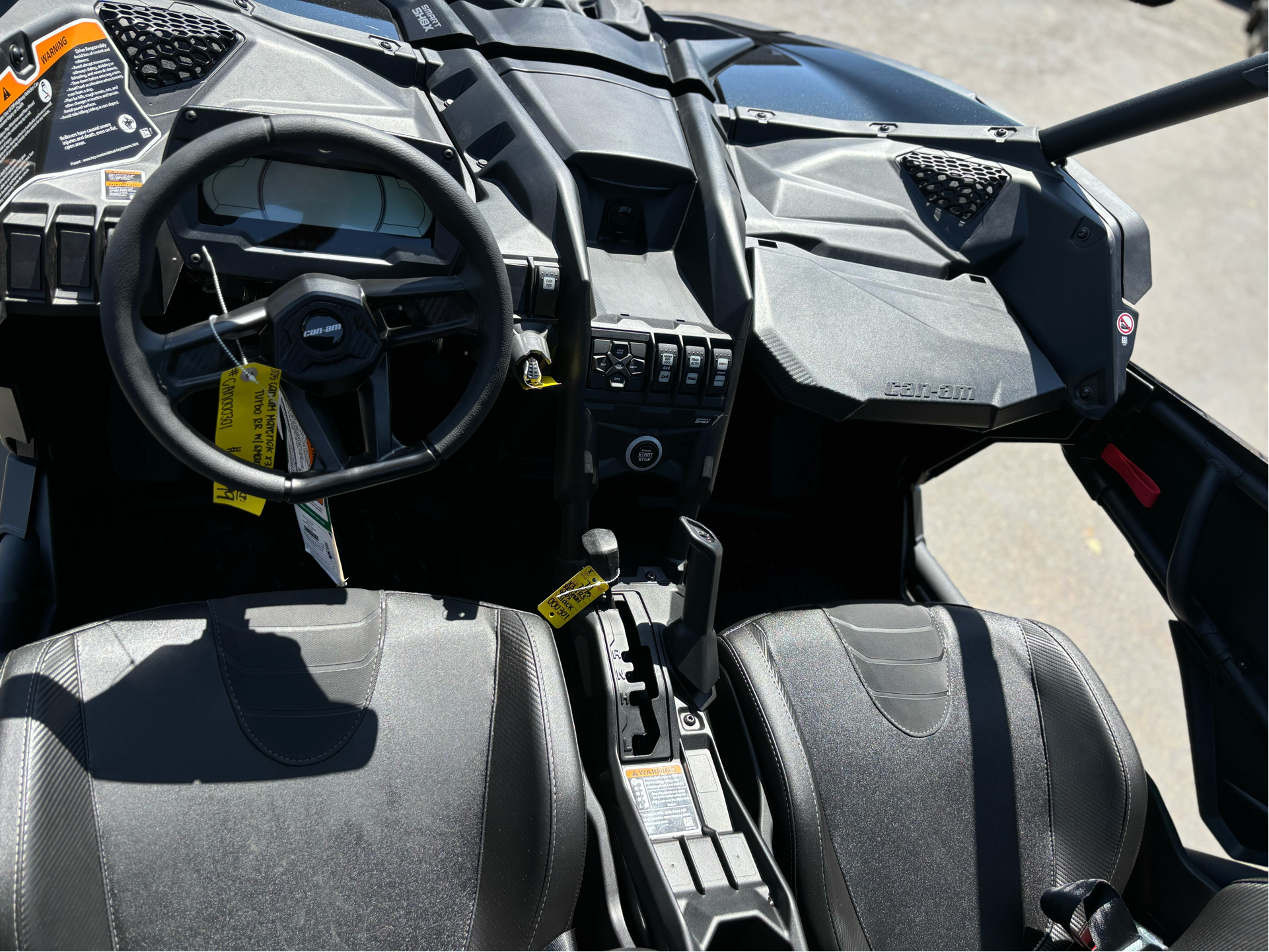 2025 Can-Am Maverick X3 X RS Turbo RR with Smart-Shox in Acampo, California - Photo 17