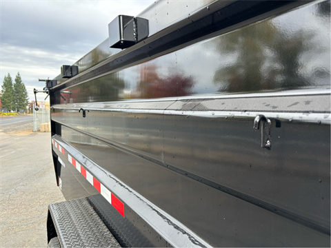 2024 PJ Trailers 83 in. Low-Pro High Side Dump (DM) 12 ft. in Acampo, California - Photo 30
