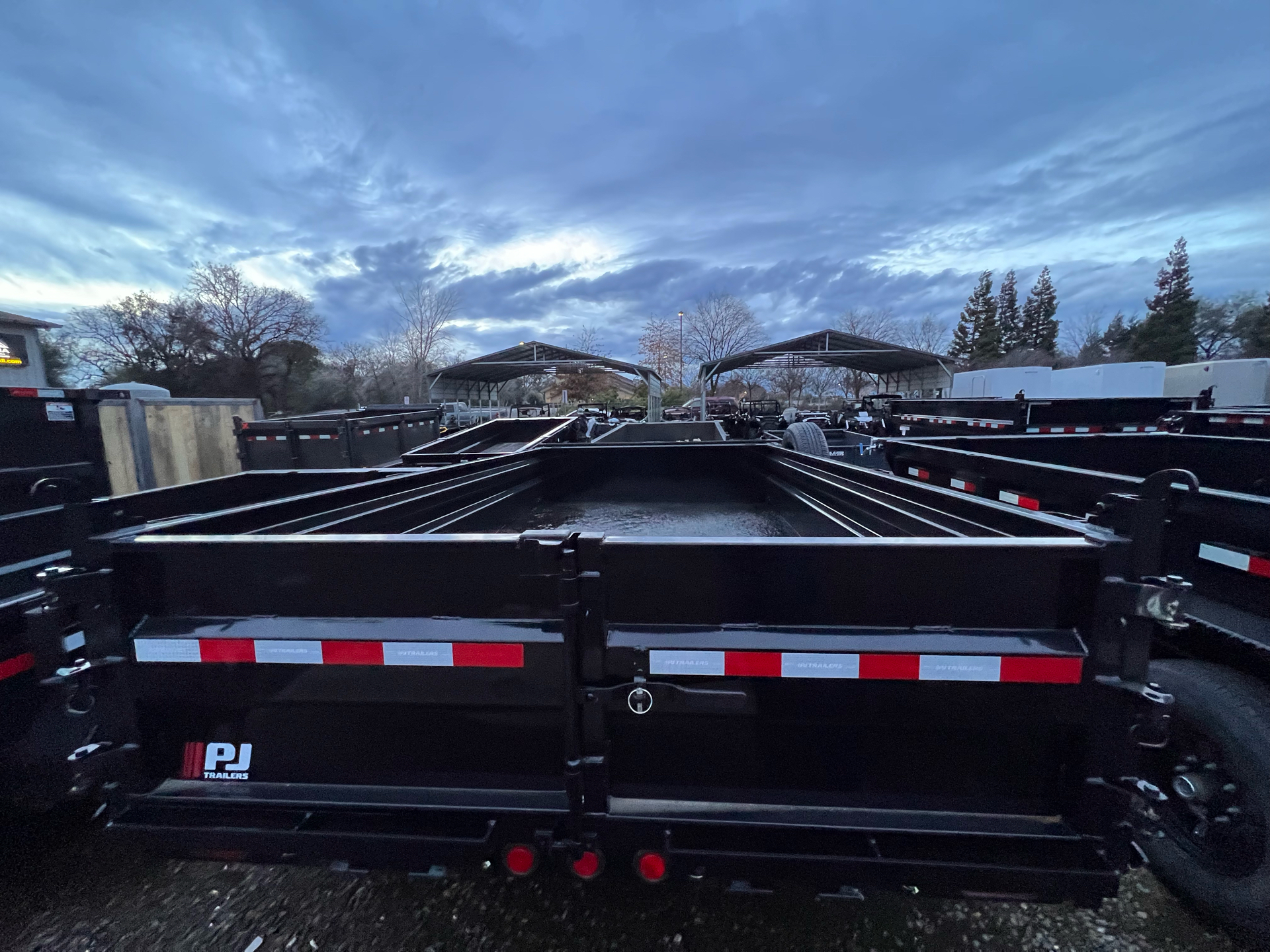 2023 PJ Trailers 14K Low-Profile Dump PRO (DL) 12 ft. in Acampo, California - Photo 7