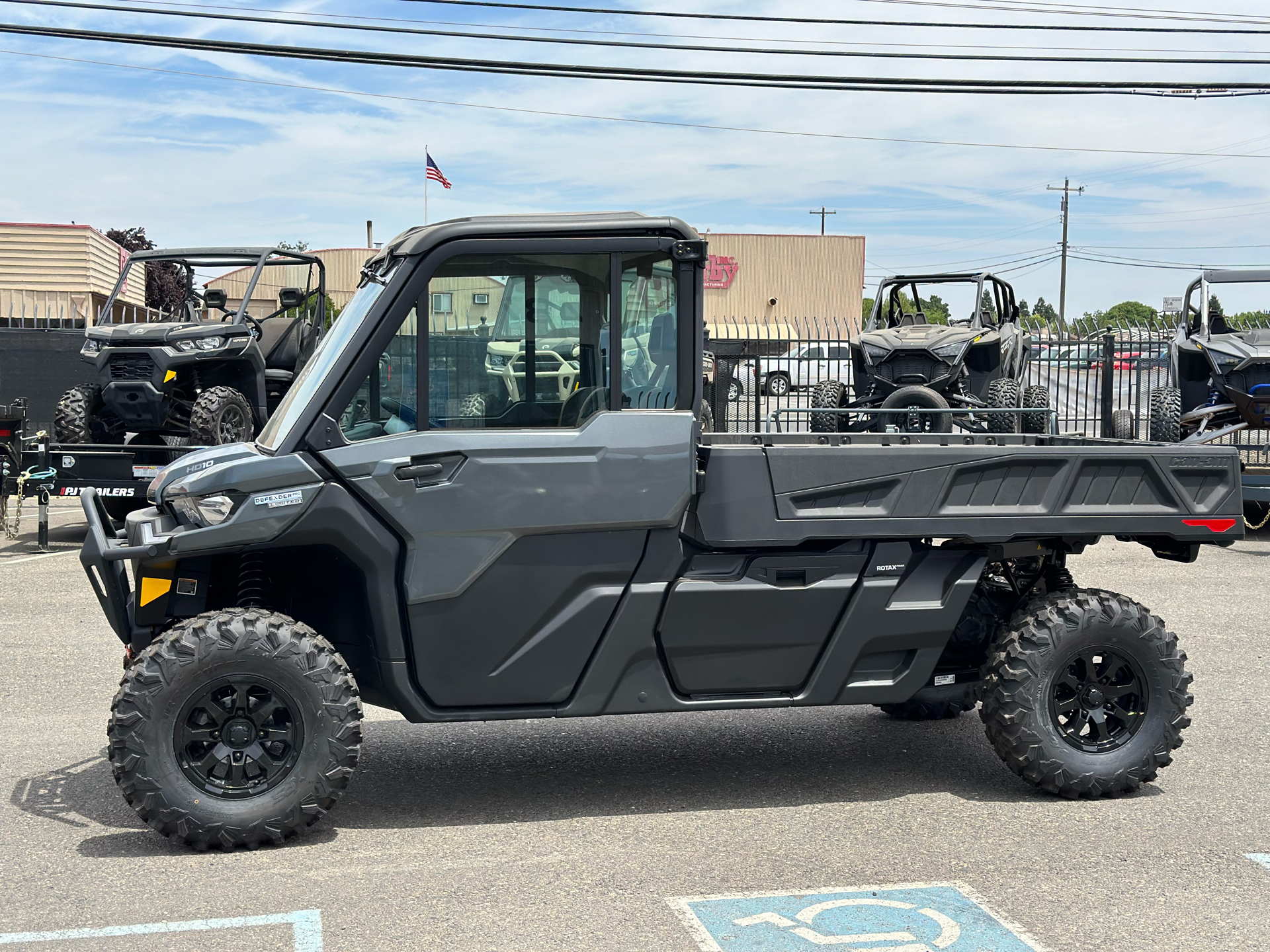 2024 Can-Am Defender Pro Limited in Merced, California - Photo 2