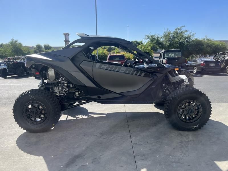 2024 Can-Am Maverick R X RS with Smart-Shox 999T DCT in Merced, California - Photo 3