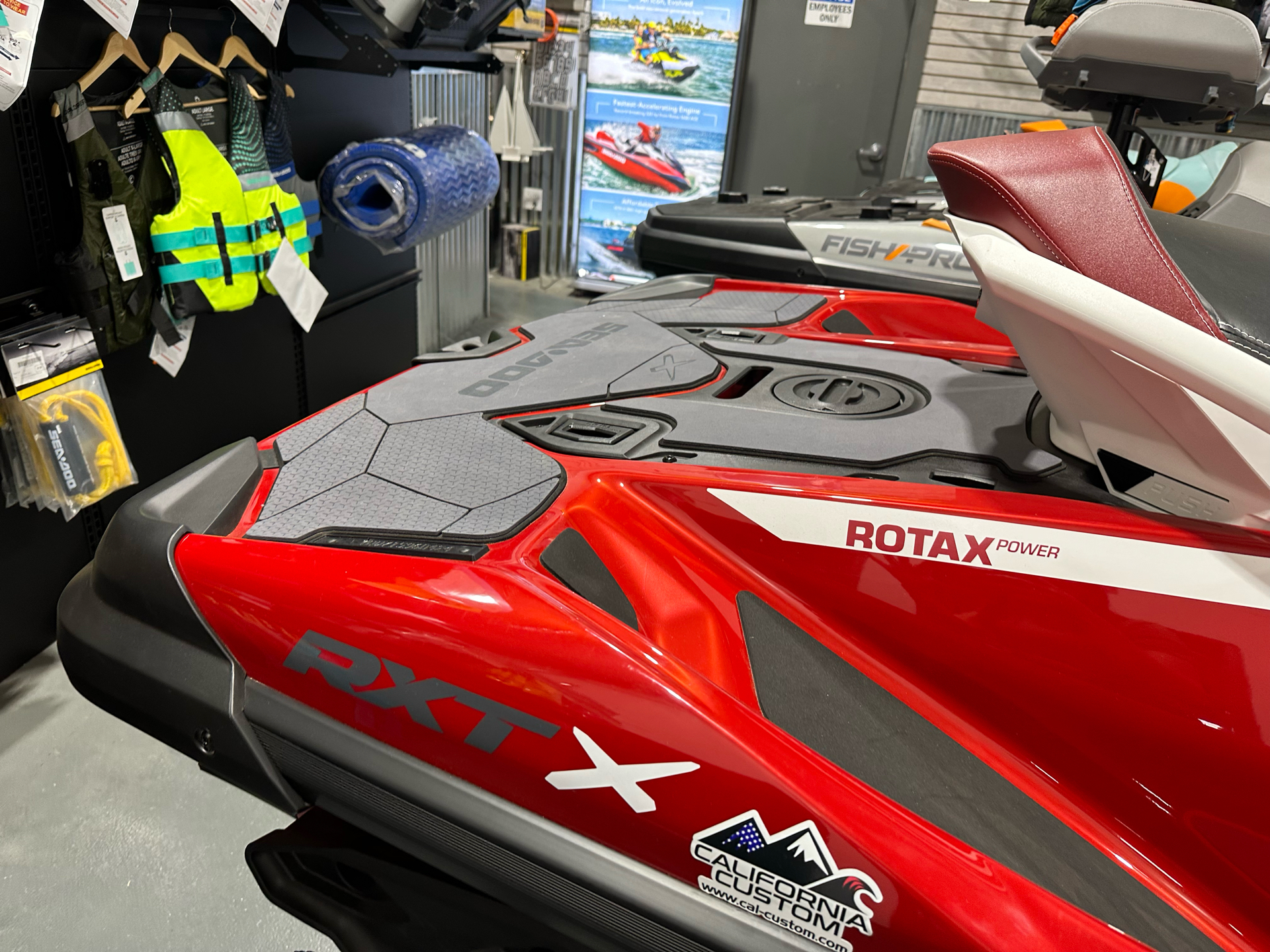 2024 Sea-Doo RXT-X 325 + Tech Package in Merced, California - Photo 8