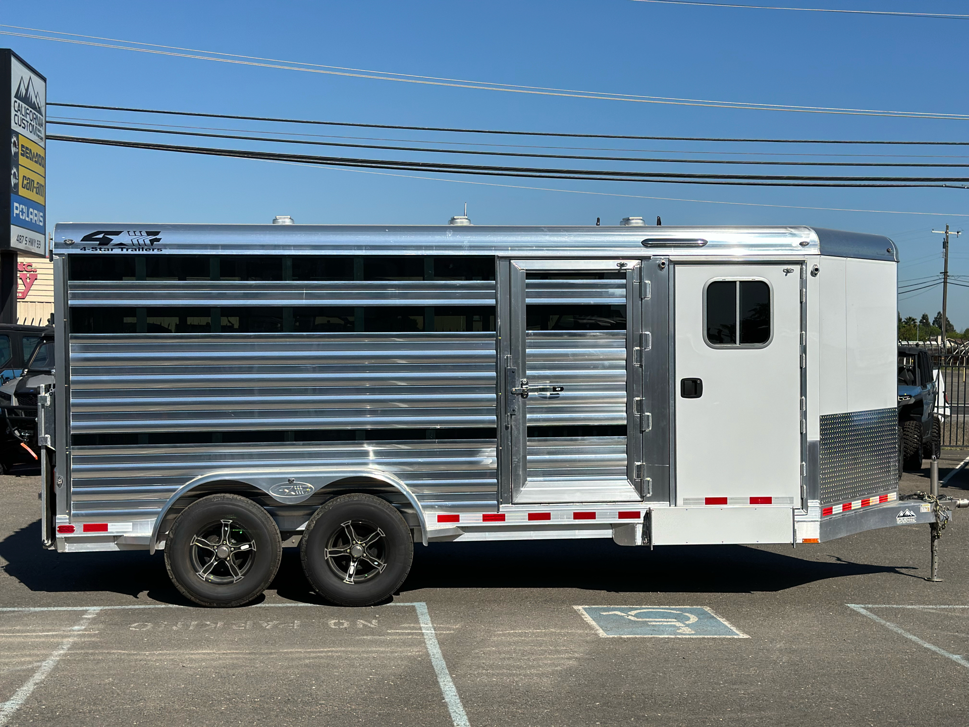 2024 4-Star Trailers 6.5X16 - 6 STALL PIG SHOW in Merced, California - Photo 6