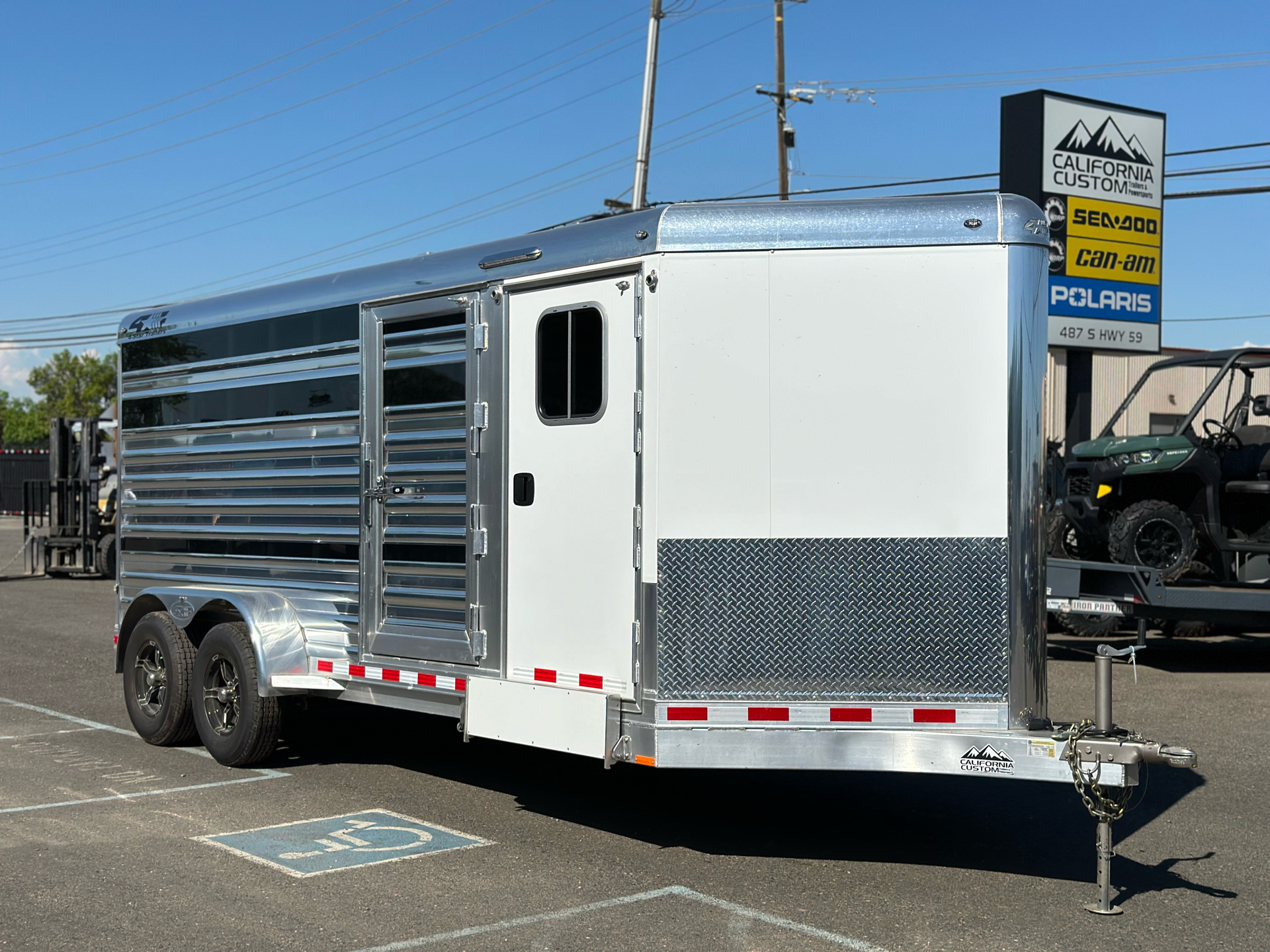 2024 4-Star Trailers 6.5X16 - 6 STALL PIG SHOW in Merced, California - Photo 7