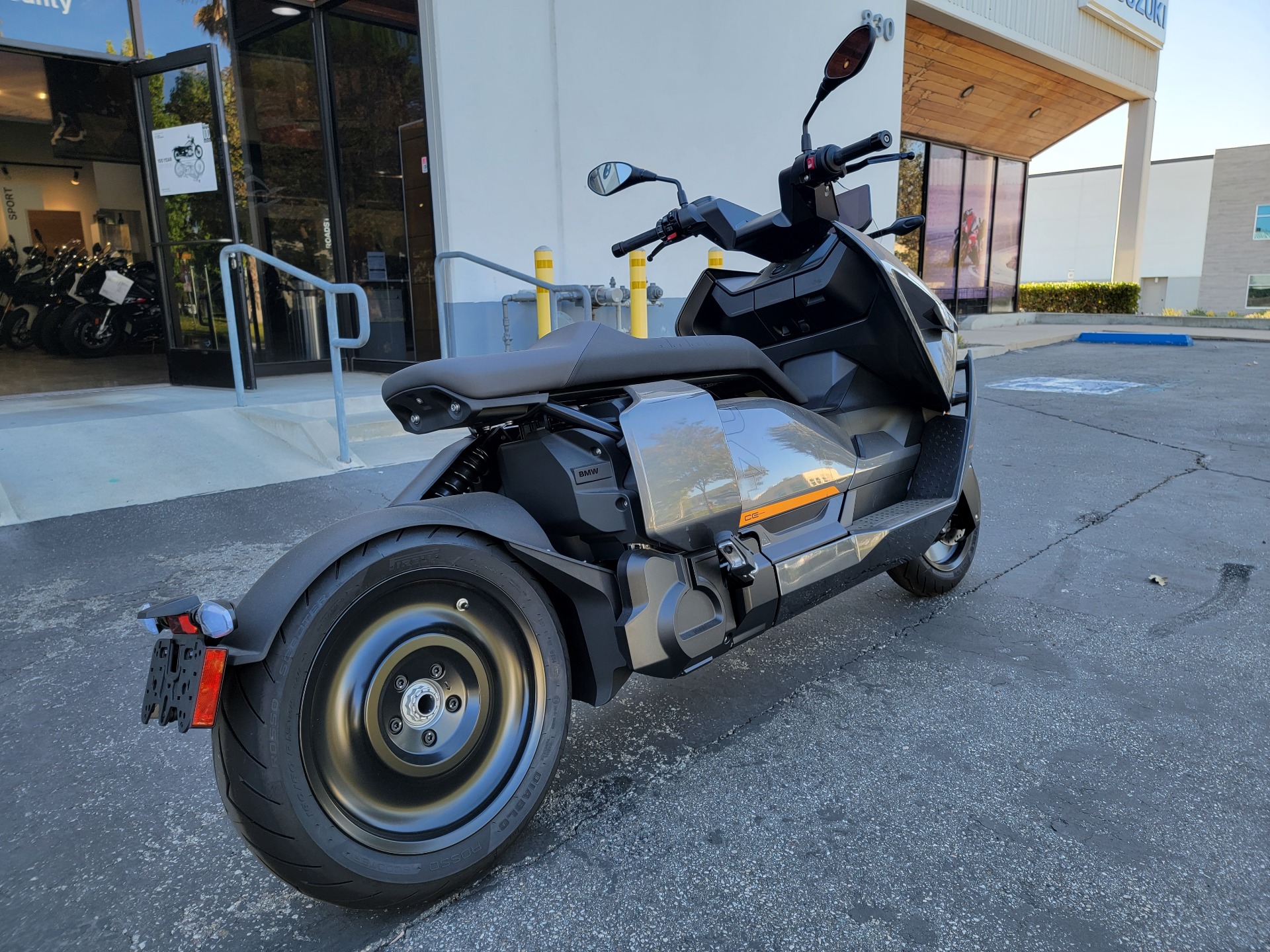 2023 BMW CE 04 in Newbury Park, California - Photo 3