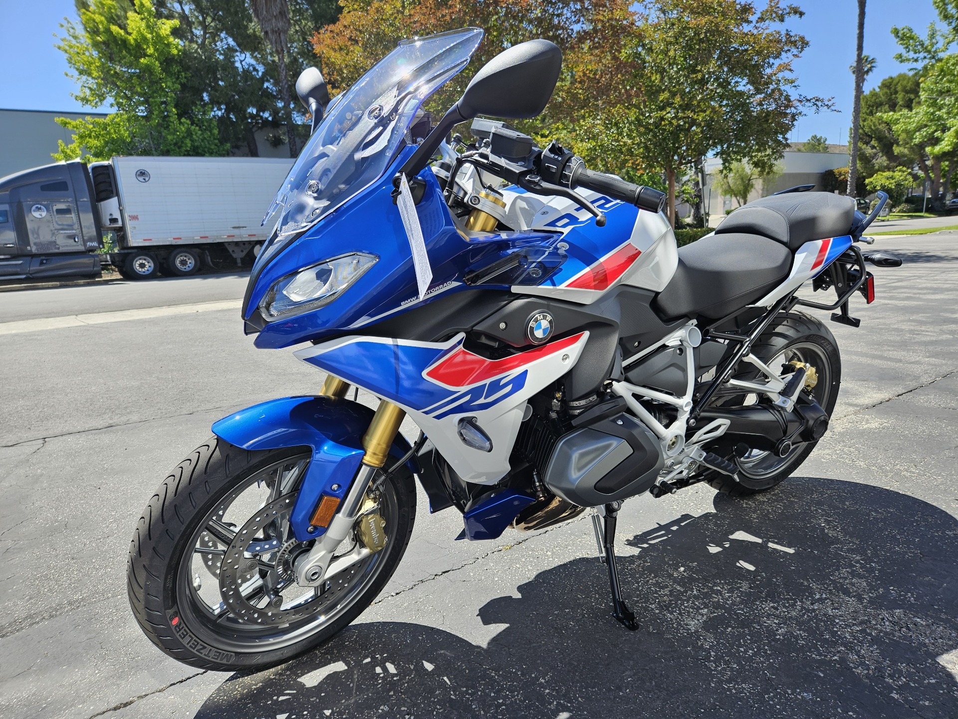 2024 BMW R 1250 RS in Newbury Park, California - Photo 6